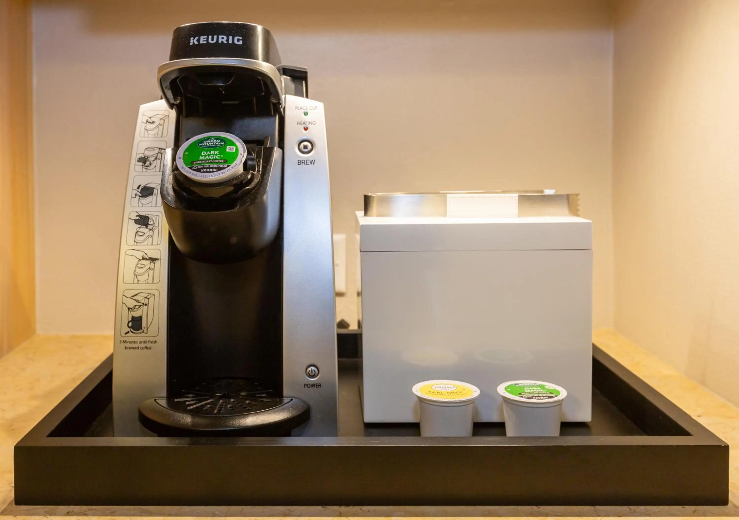 Coffee/tea facilities in Peace and Plenty Resort