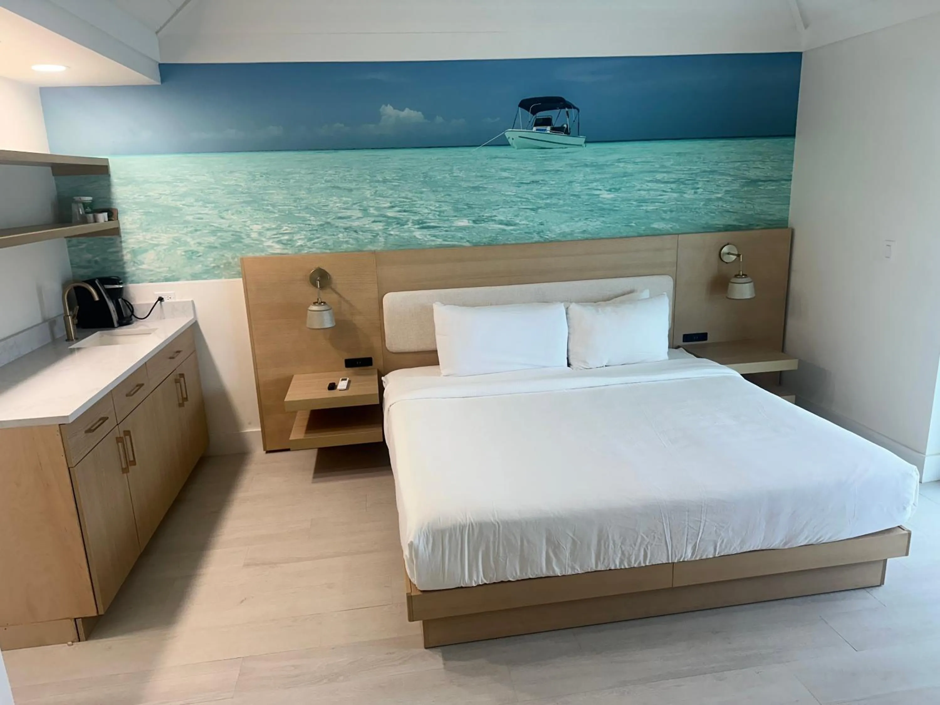 Bed in Peace and Plenty Resort