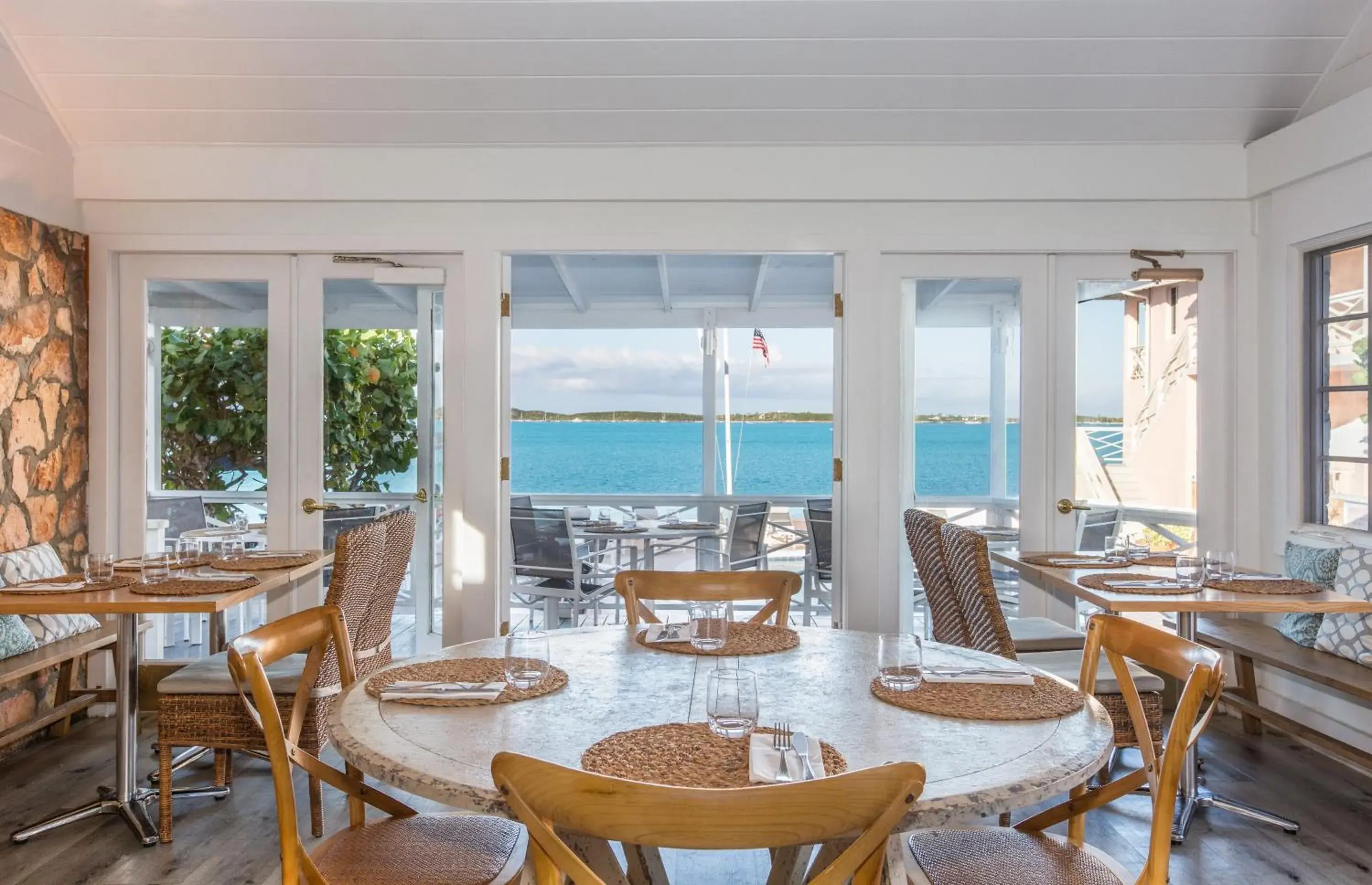 Restaurant/places to eat in Peace and Plenty Resort Restaurant/places to eat in Peace and Plenty Resort