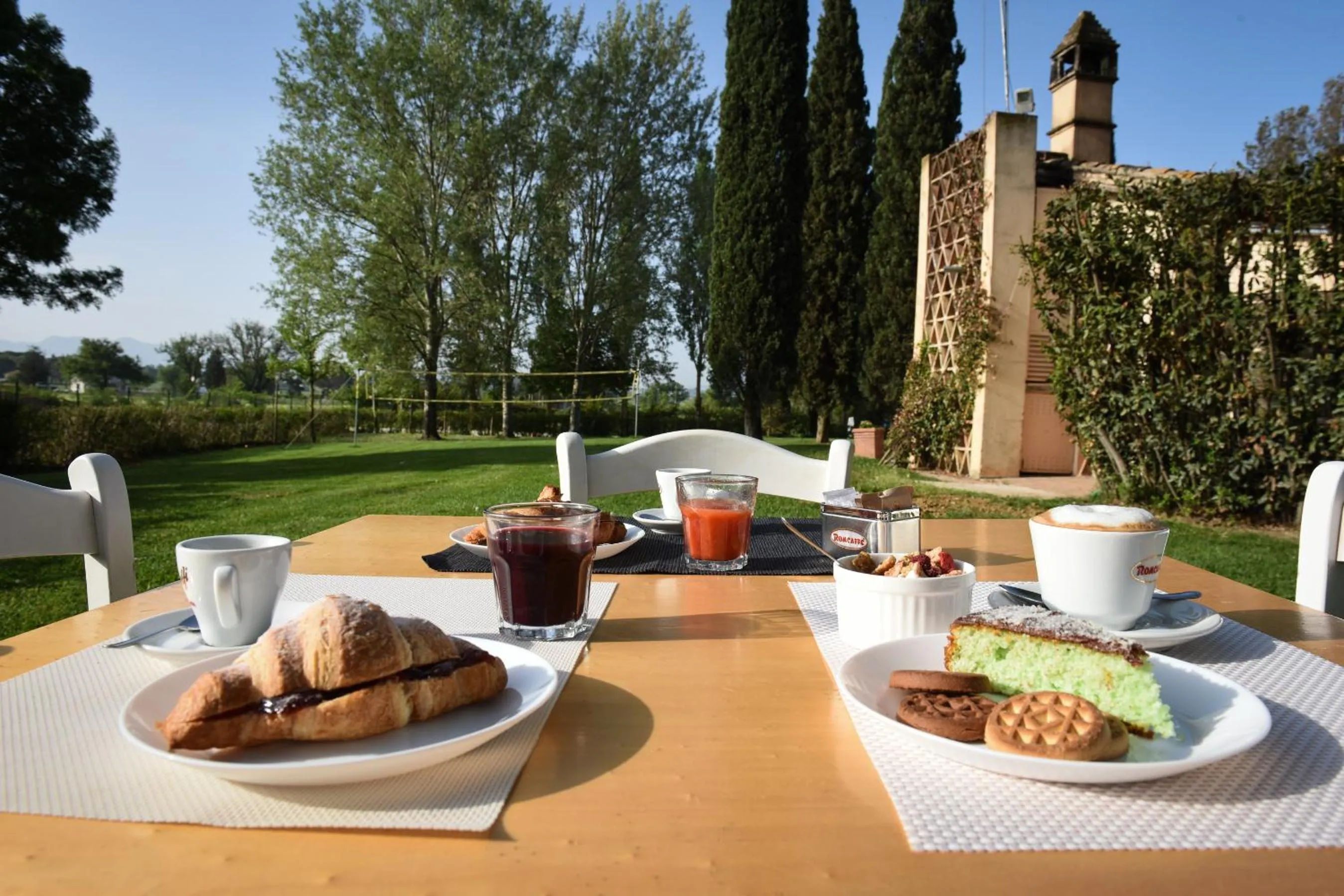 Breakfast in Hotel Villaggio Le Stelline