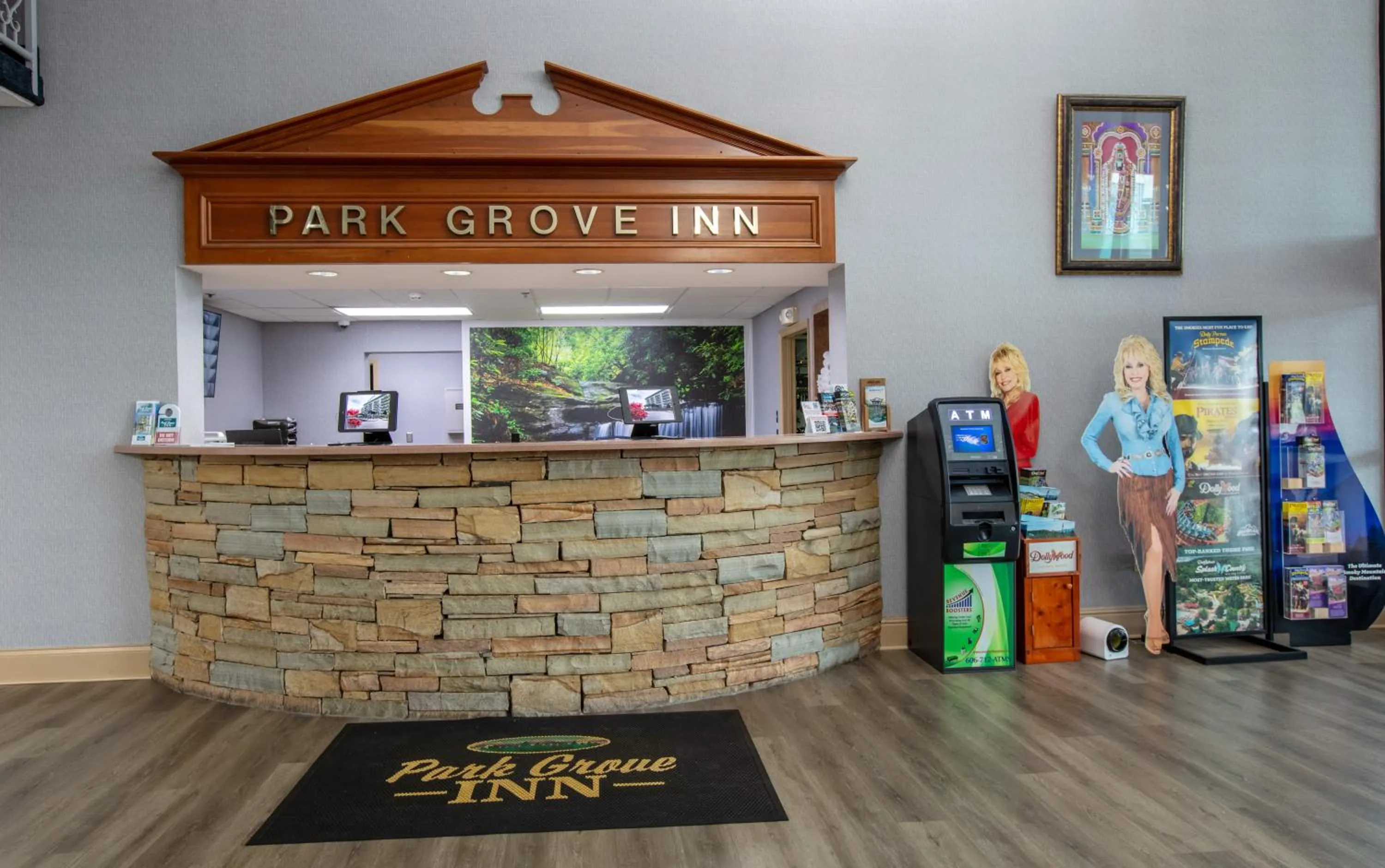 Lobby or reception in Park Grove Inn