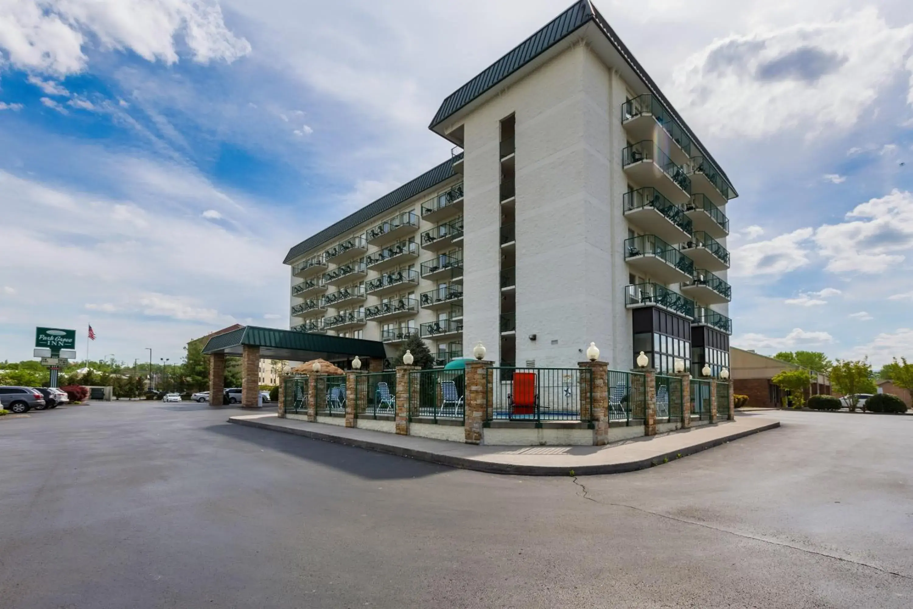 Property building in Park Grove Inn Property building in Park Grove Inn