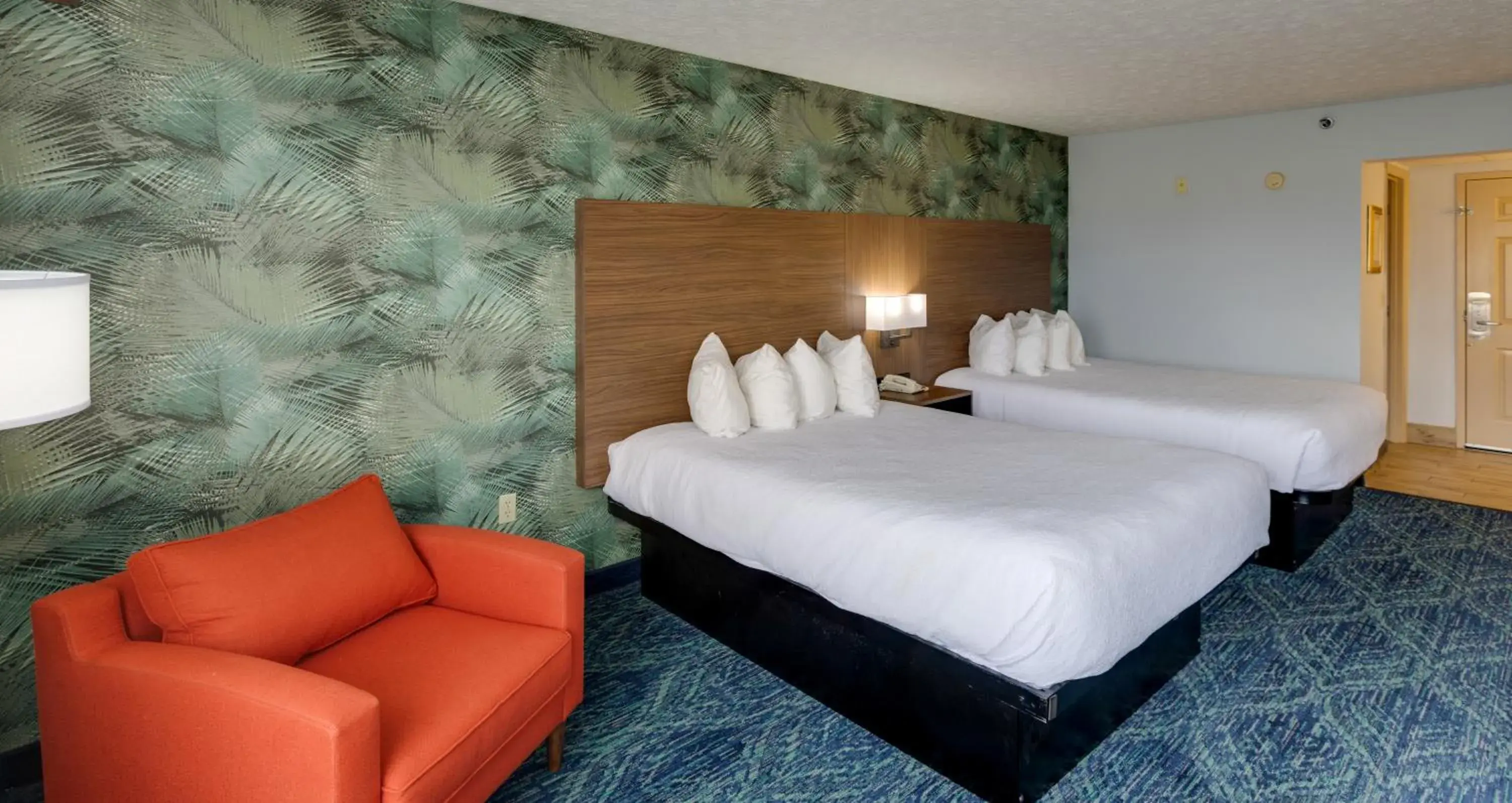 Photo of the whole room, Bed in Park Grove Inn Photo of the whole room, Bed in Park Grove Inn