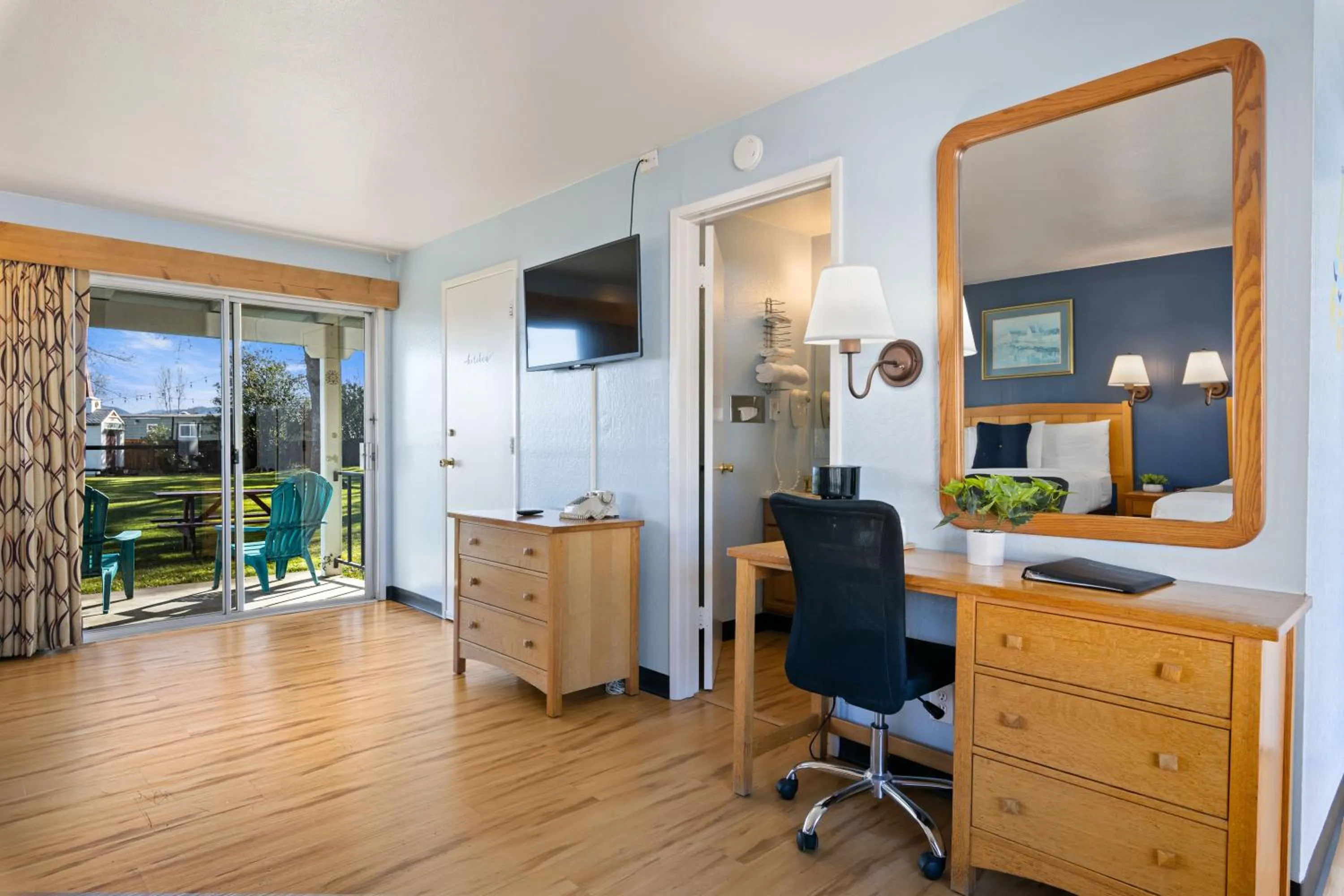 Living room in Skylark Shores Resort