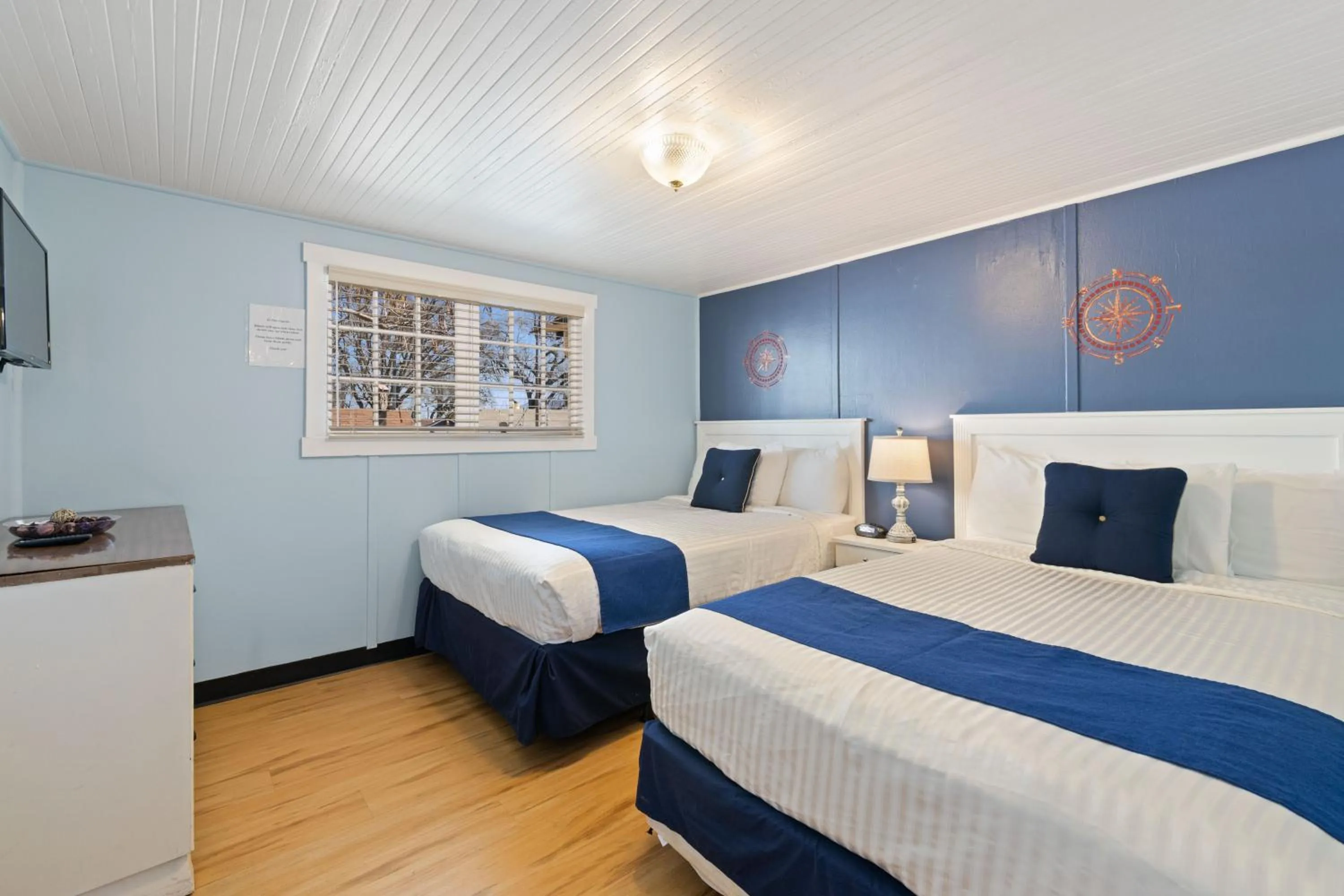 Bedroom, Bed in Skylark Shores Resort