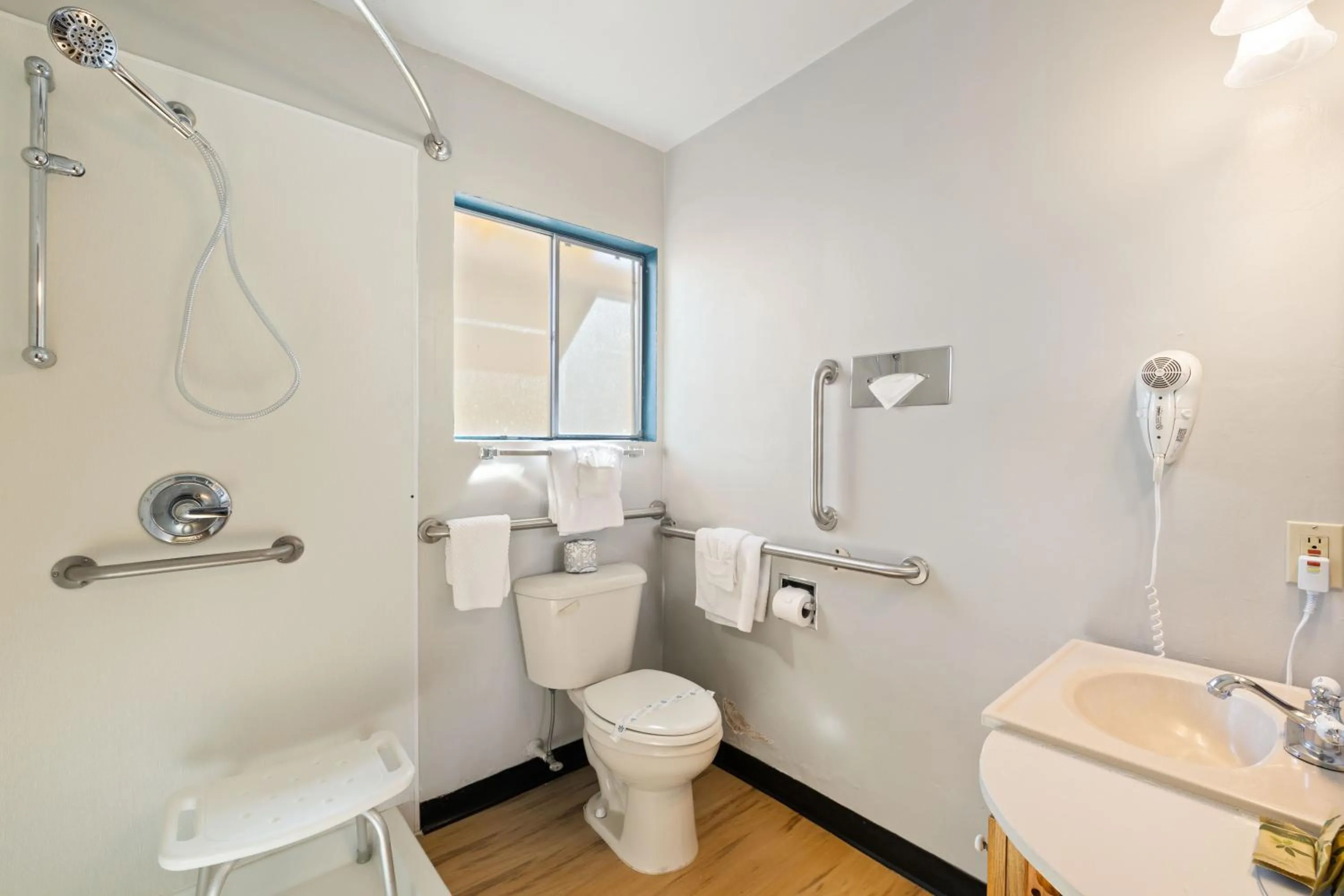 Shower in Skylark Shores Resort