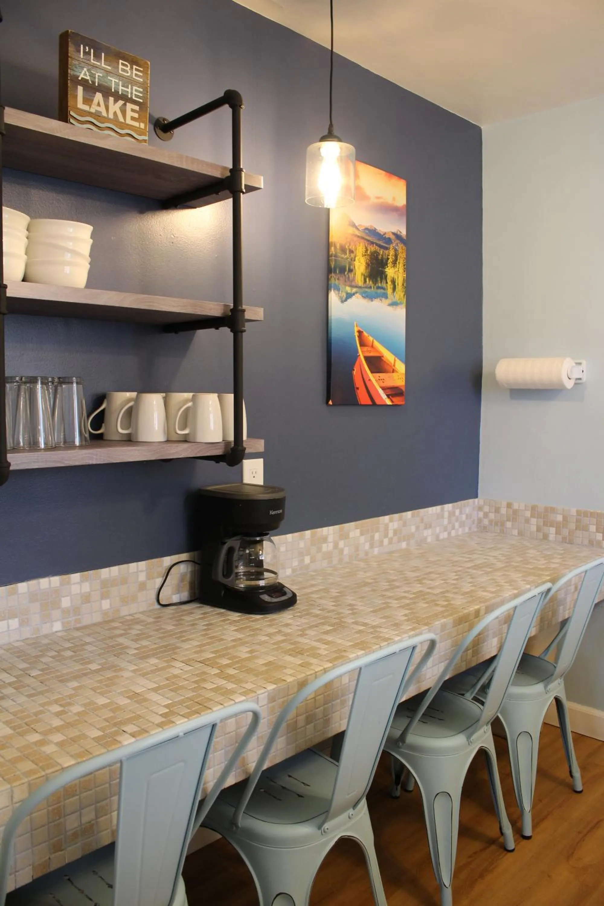 Kitchen or kitchenette in Skylark Shores Resort