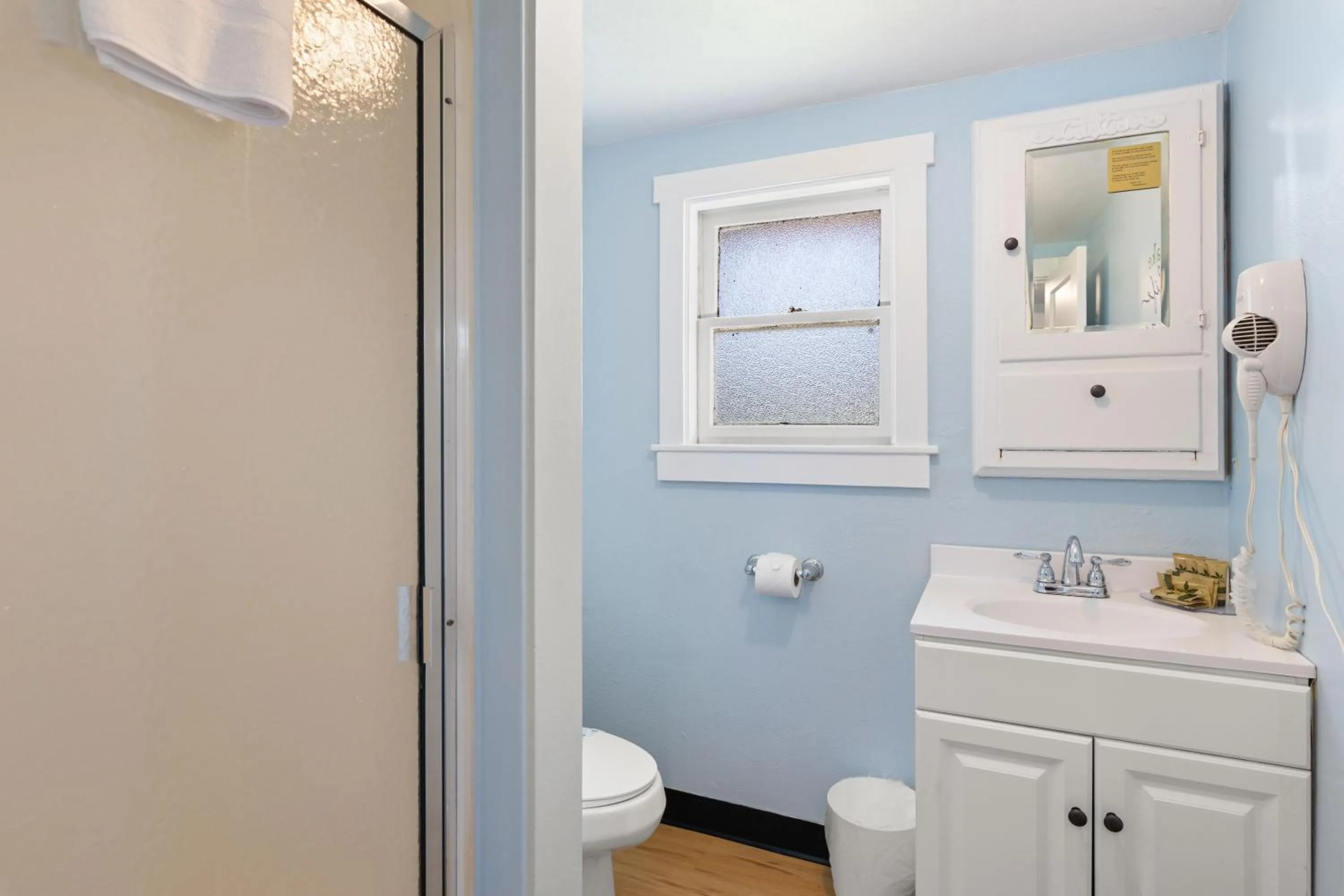 Bathroom in Skylark Shores Resort