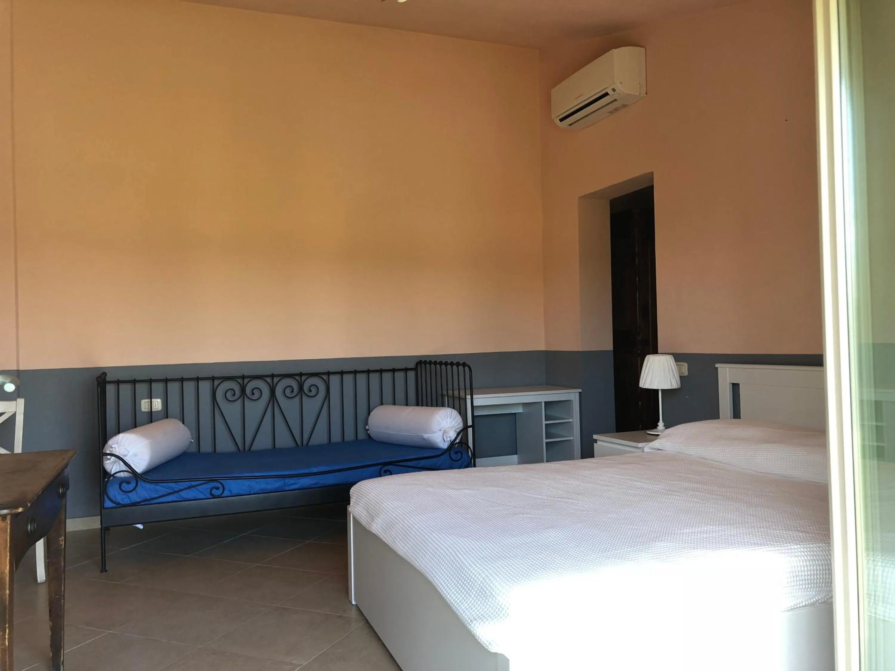 Bed in La Locanda della Vecchia Hosteria