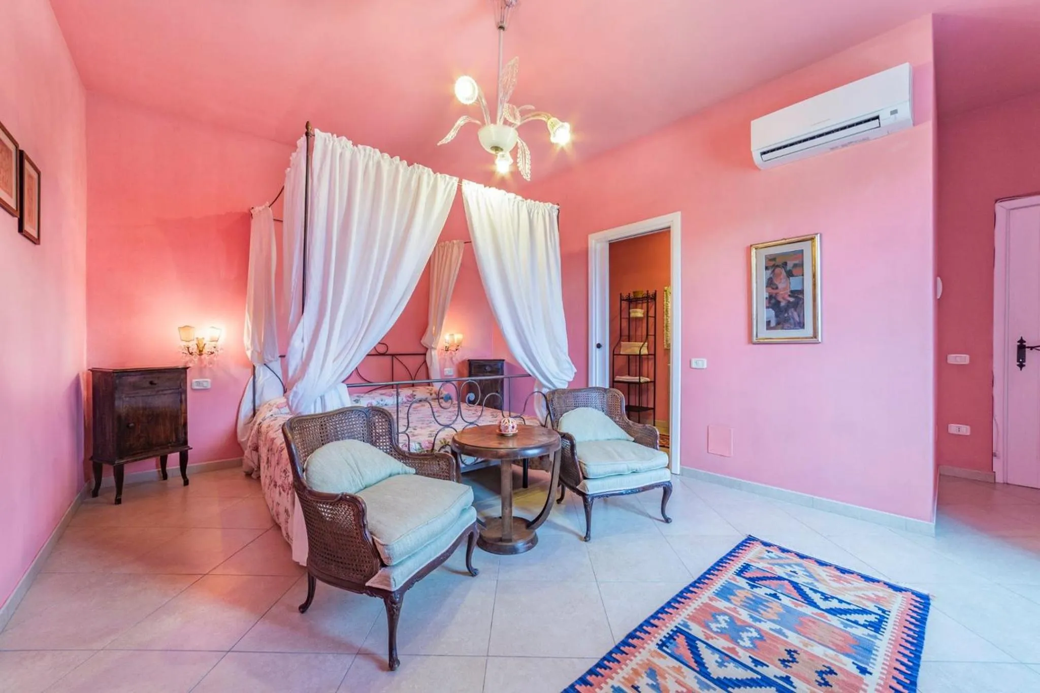 Photo of the whole room in La Locanda della Vecchia Hosteria