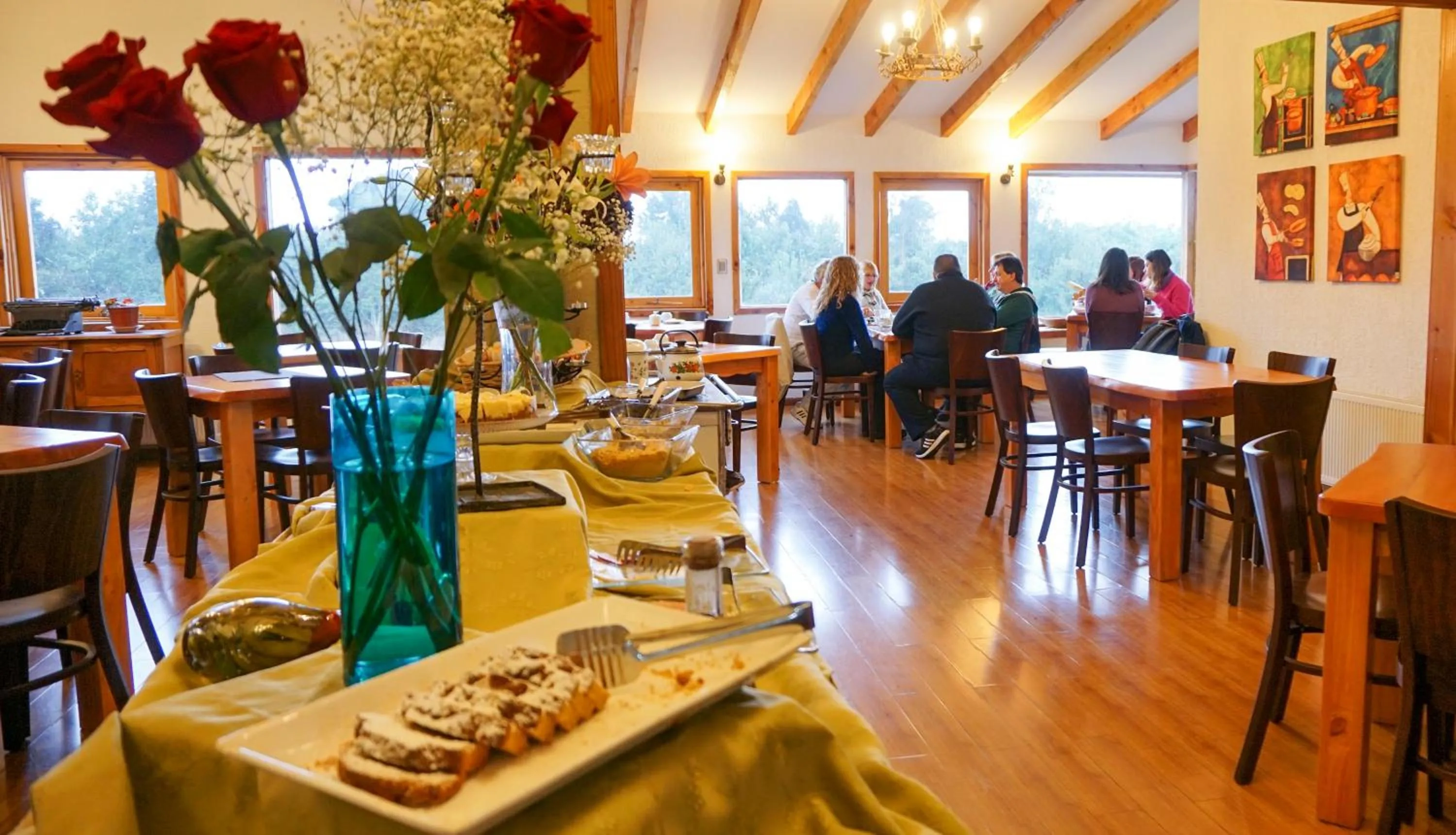 Restaurant/places to eat in Hotel Borde Lago