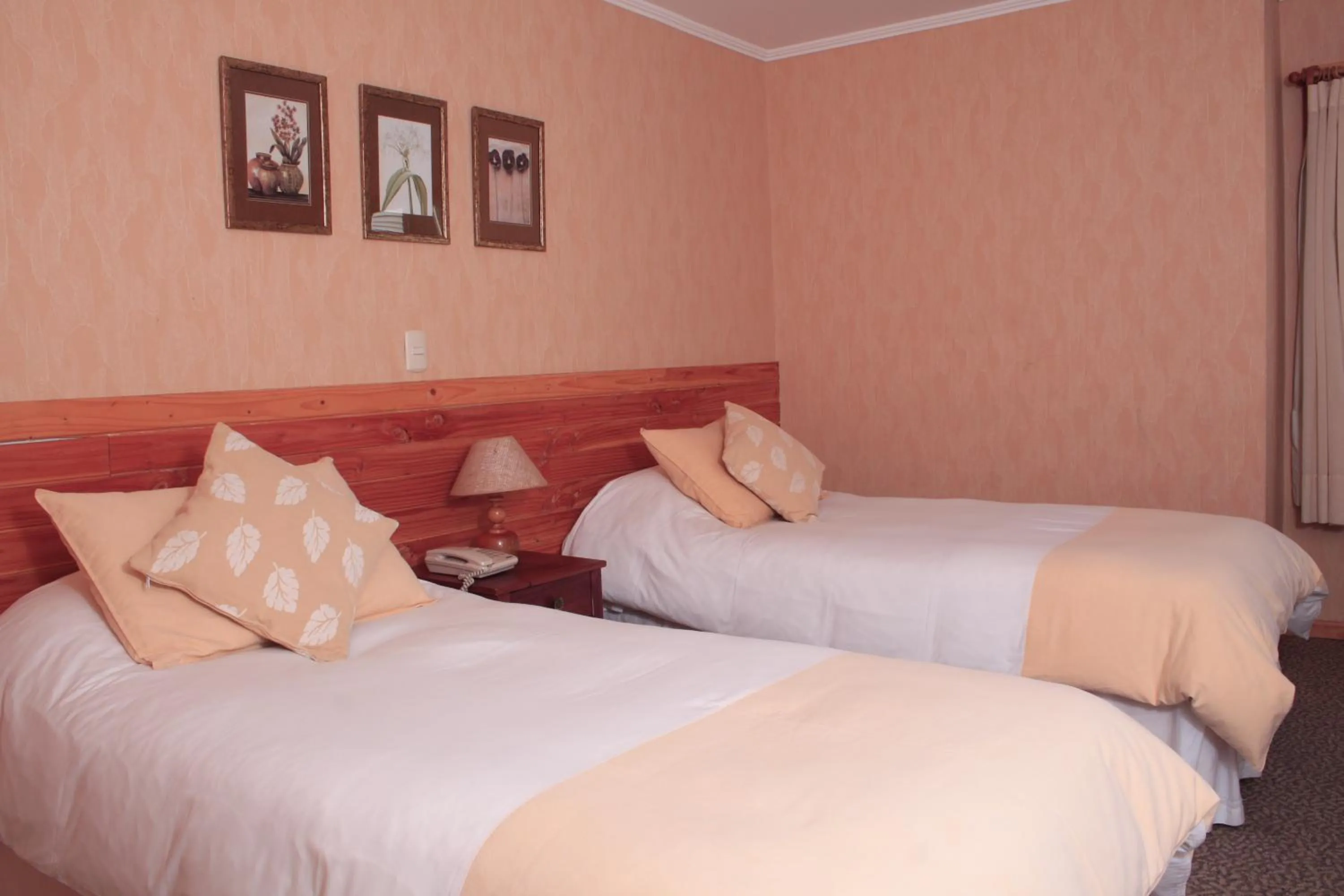 Bedroom, Bed in Hotel Borde Lago