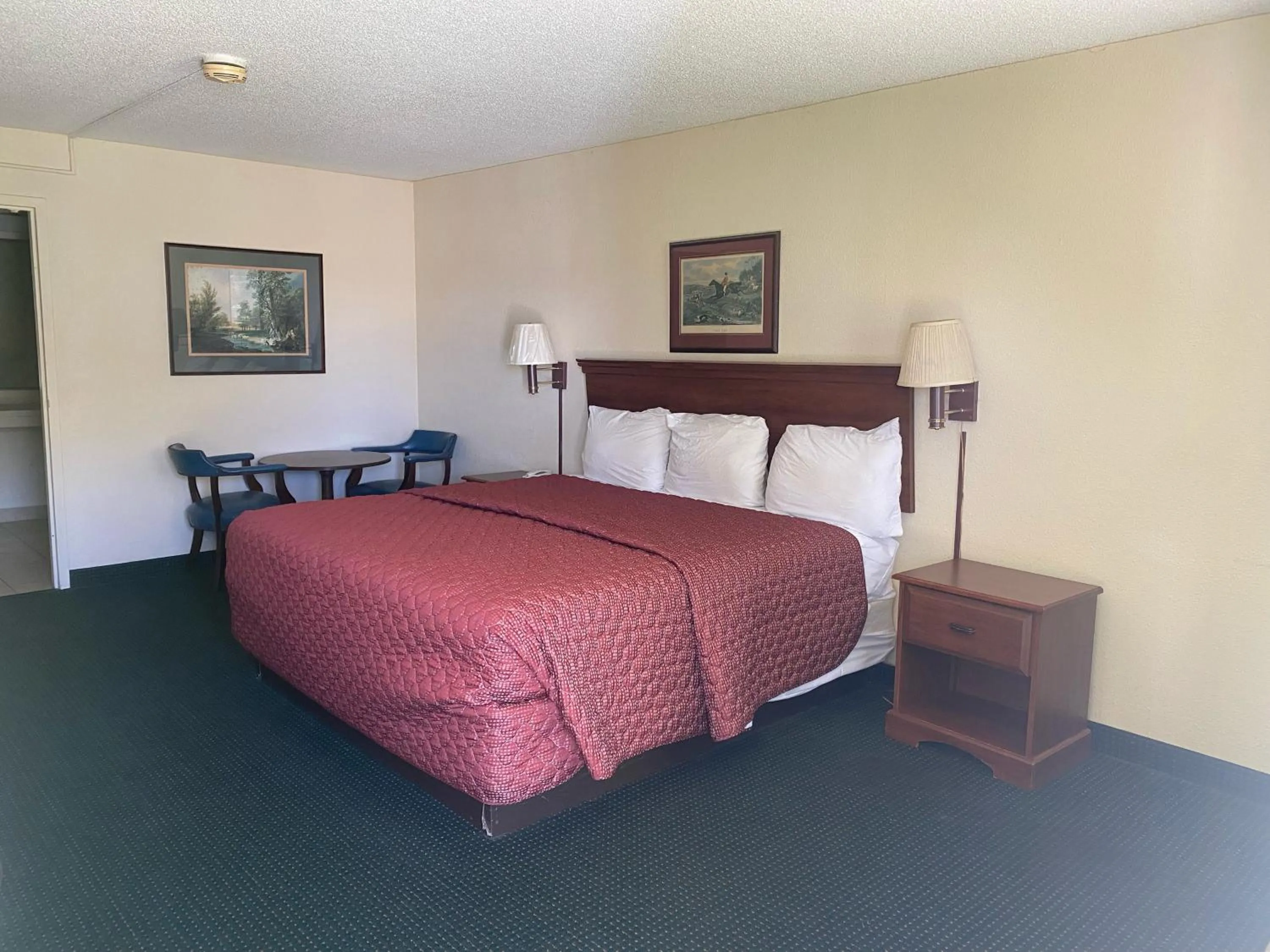 Bedroom, Bed in Motel 6 Sandersville, GA