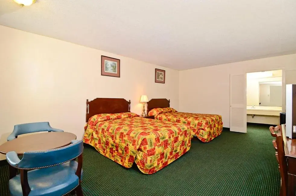 Bed in Motel 6 Sandersville, GA