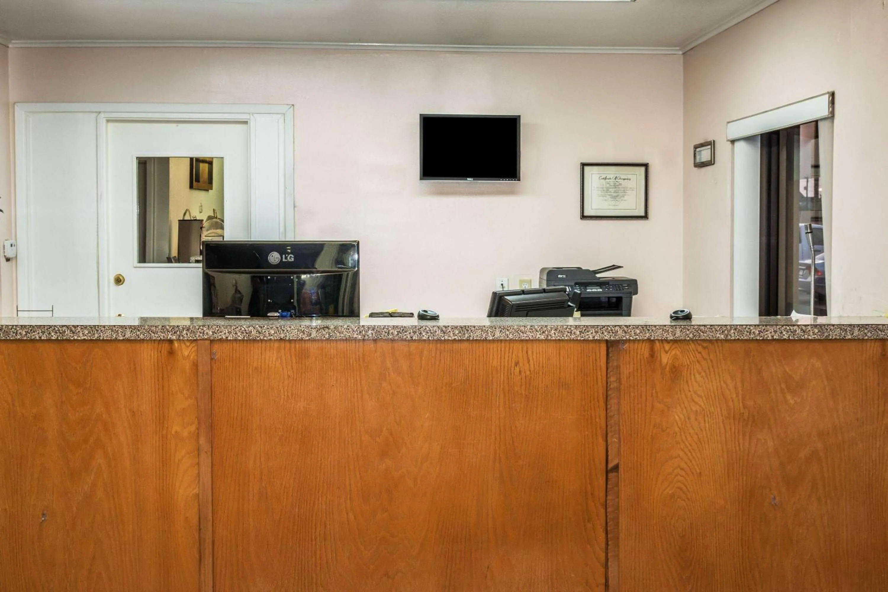 Lobby or reception in Super 8 by Wyndham San Marcos