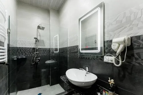 Hotel Makona