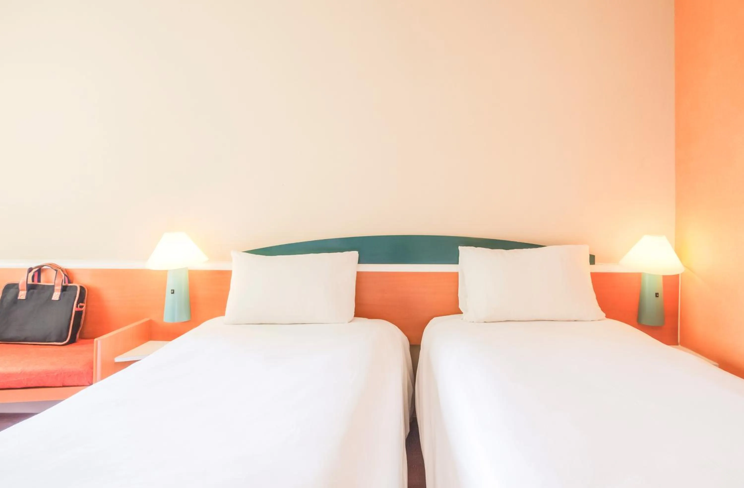 Bed in Ibis Monterrey Aeropuerto