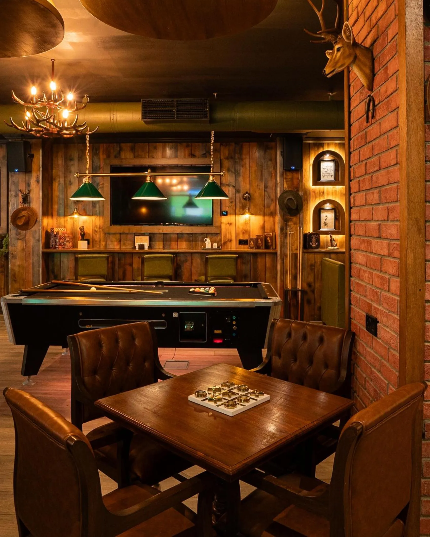 Lounge or bar in President Hotel