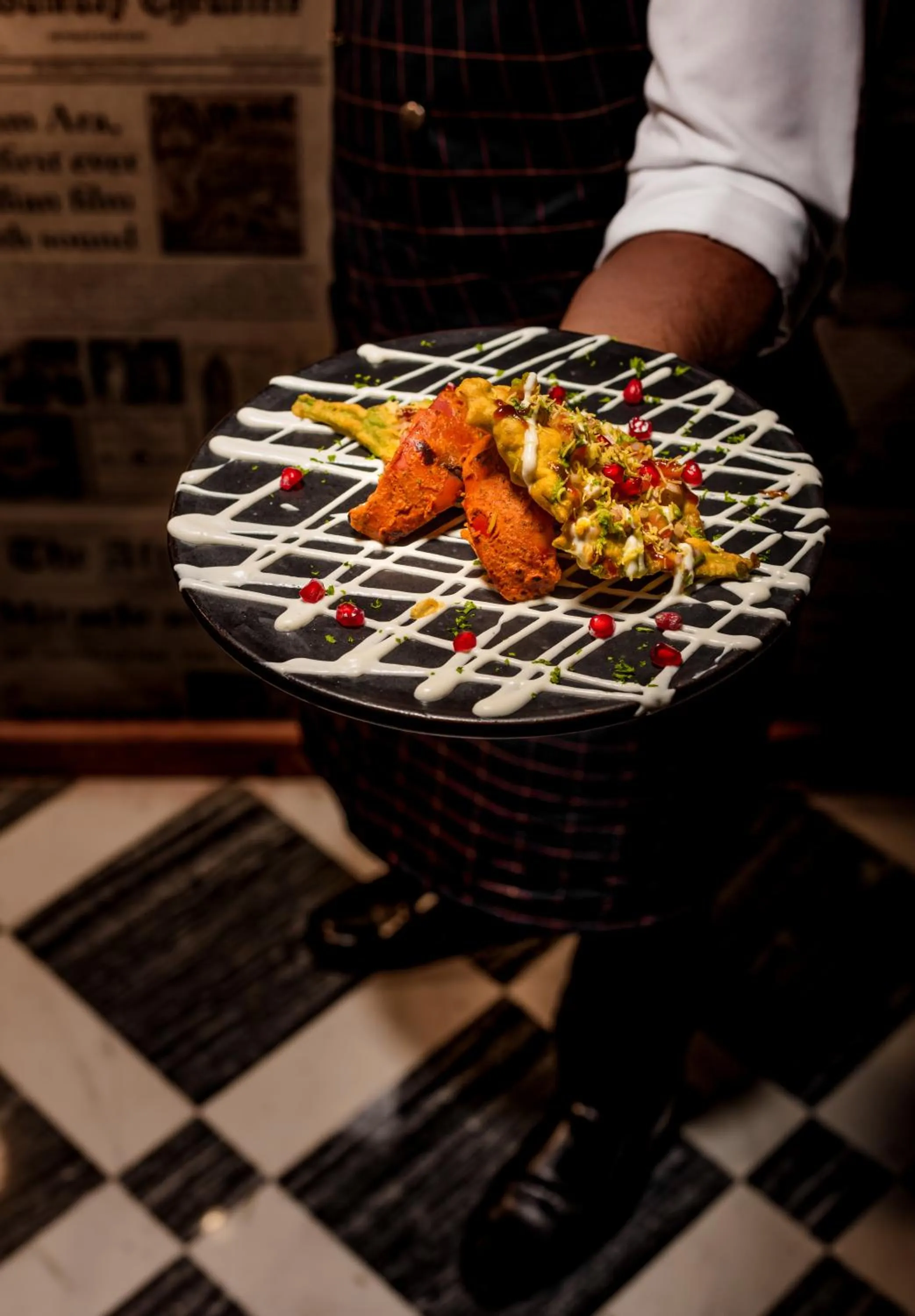 Restaurant/places to eat in Hotel Jewel of Chembur