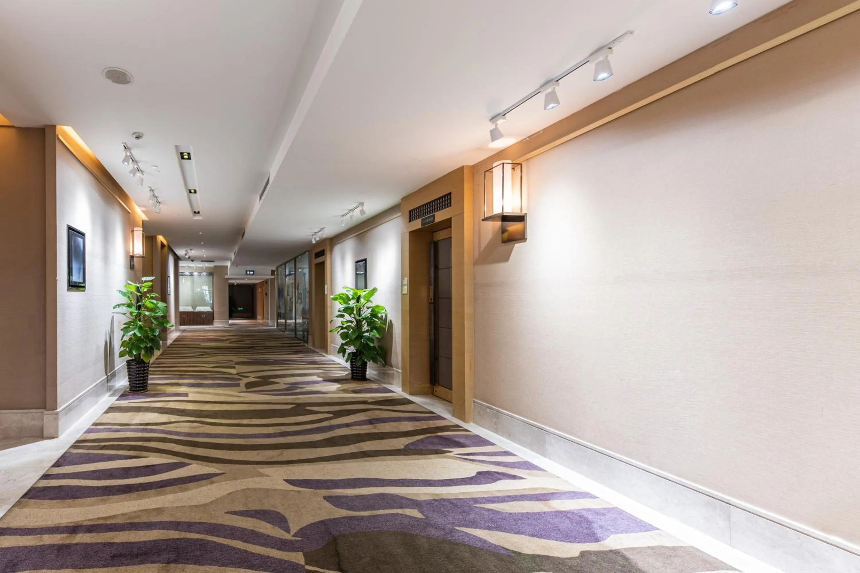 Seating area in Shenzhen LANGYUE International Hotel