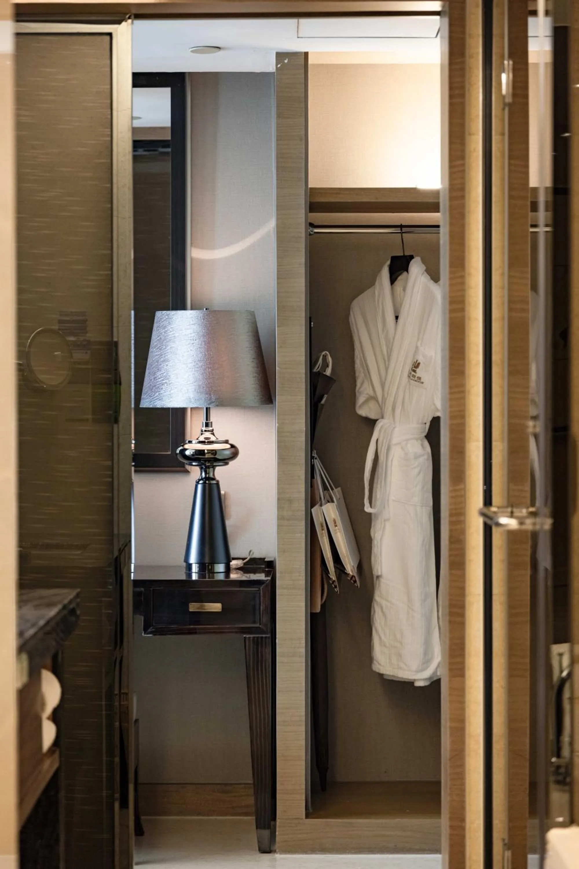 Shenzhen LANGYUE International Hotel