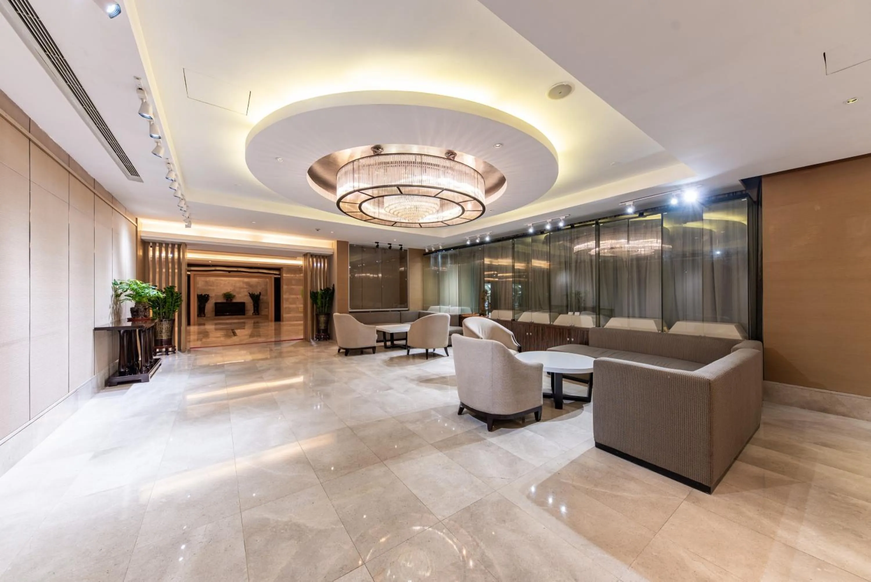 Seating area in Shenzhen LANGYUE International Hotel