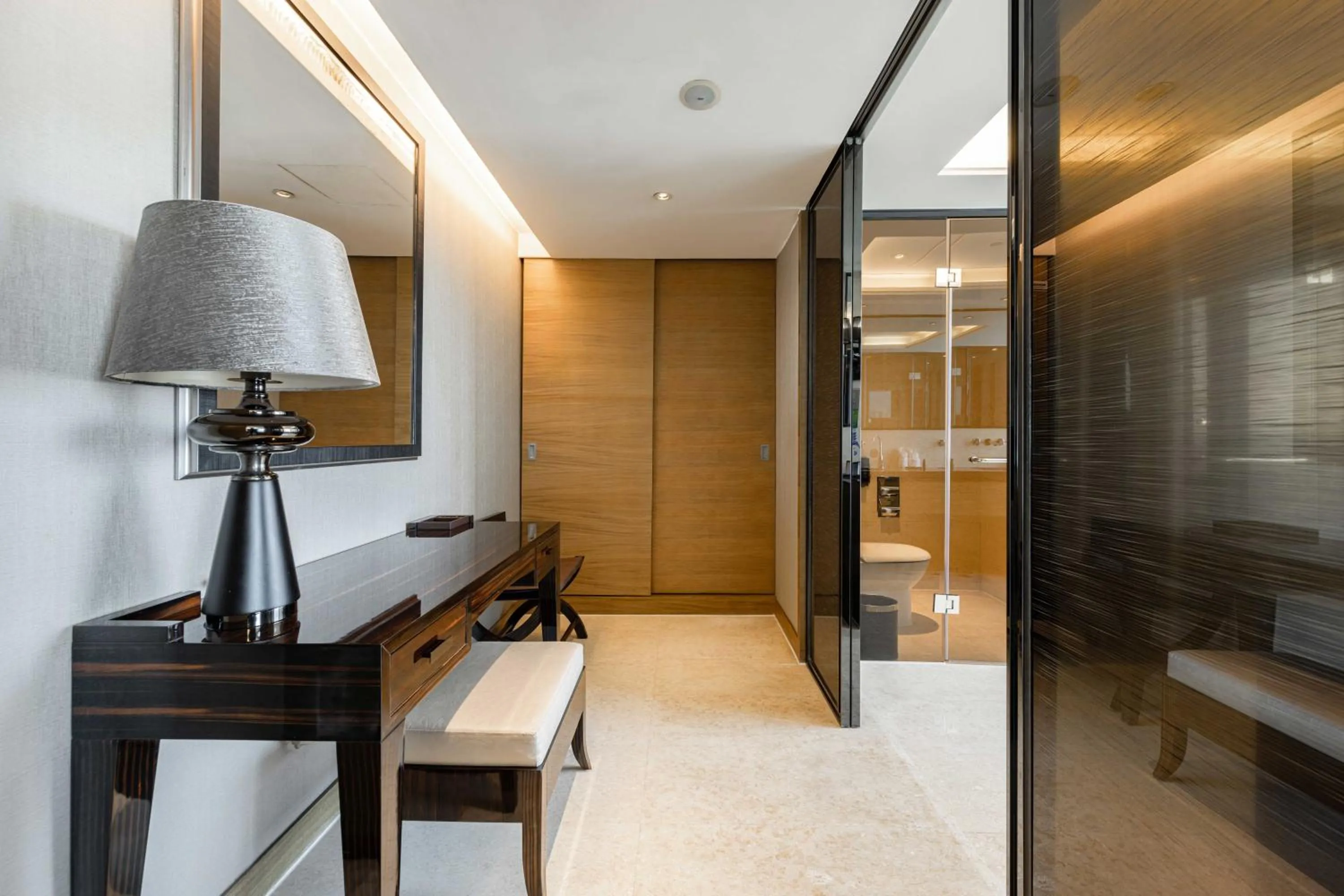 Shenzhen LANGYUE International Hotel