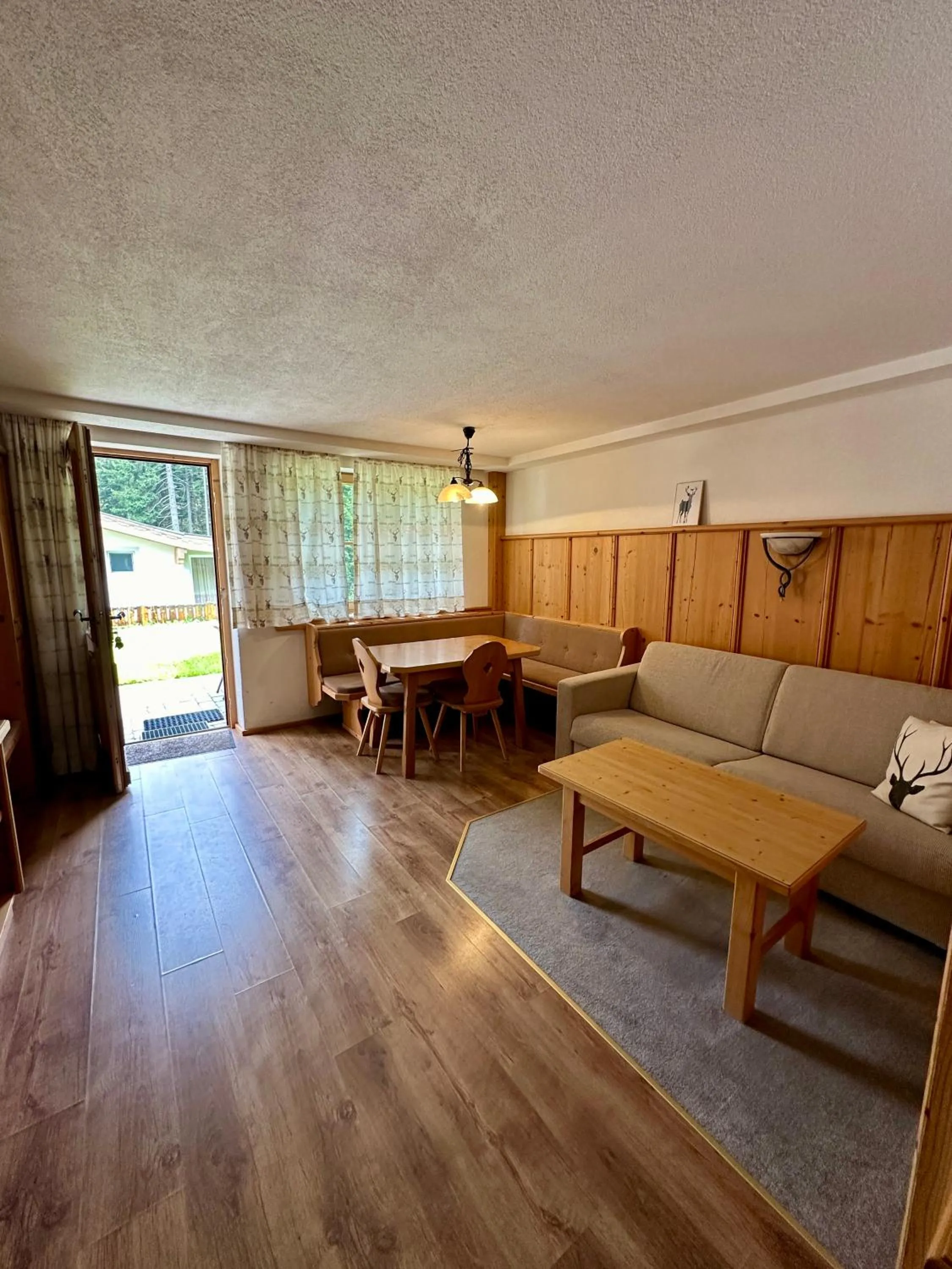 Astn Hütten Residenz Waldsicht Königsleiten - Ferienwohnungen