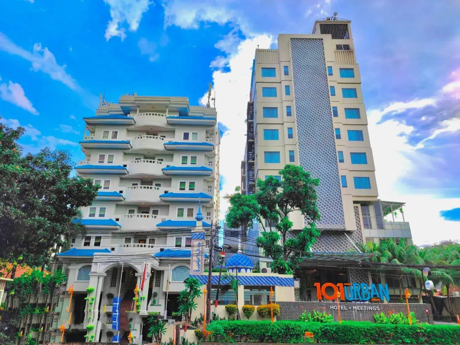 Facade/entrance in 1O1 URBAN Jakarta Thamrin Facade/entrance in 1O1 URBAN Jakarta Thamrin