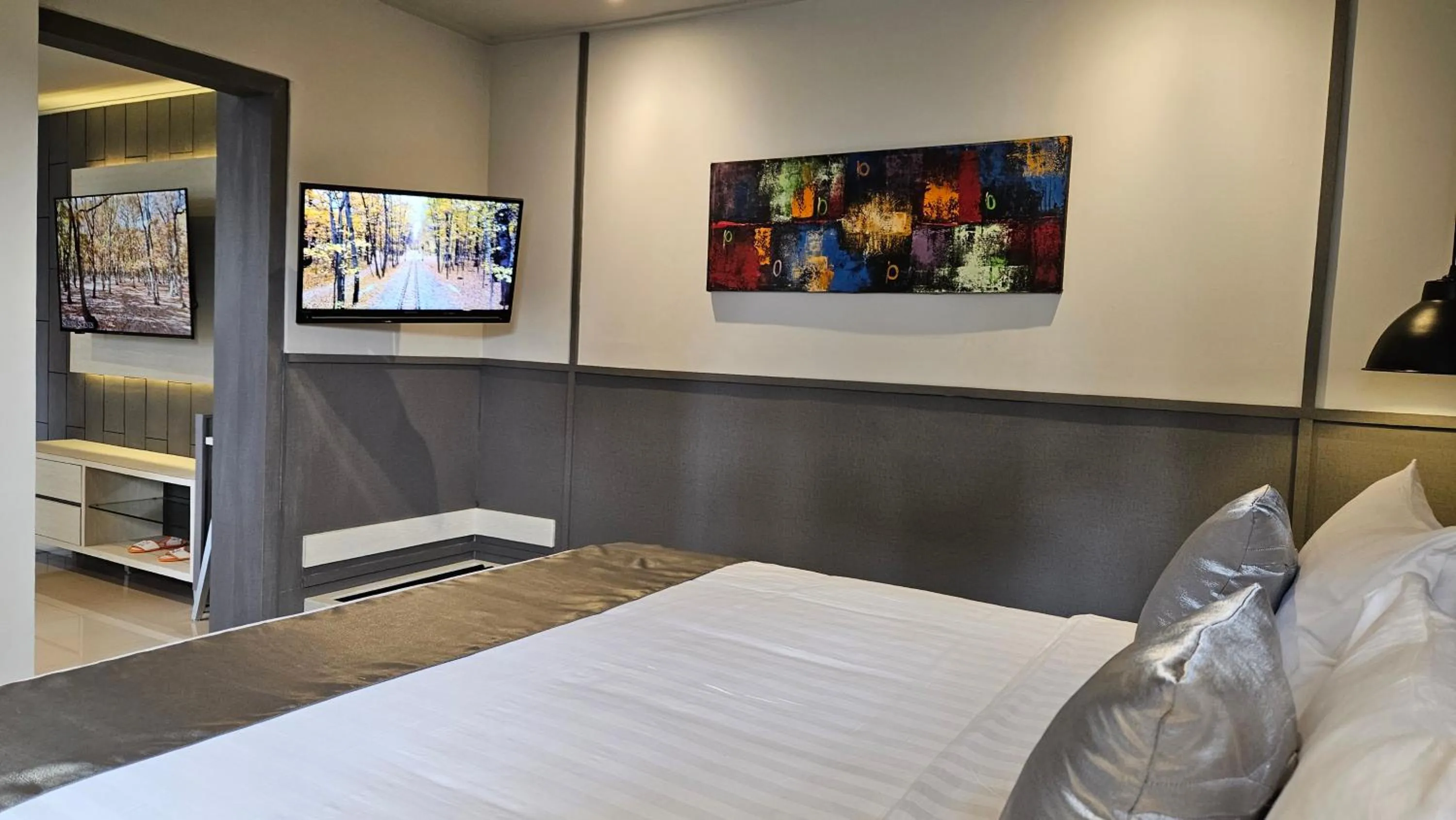 Bed in 1O1 URBAN Jakarta Thamrin