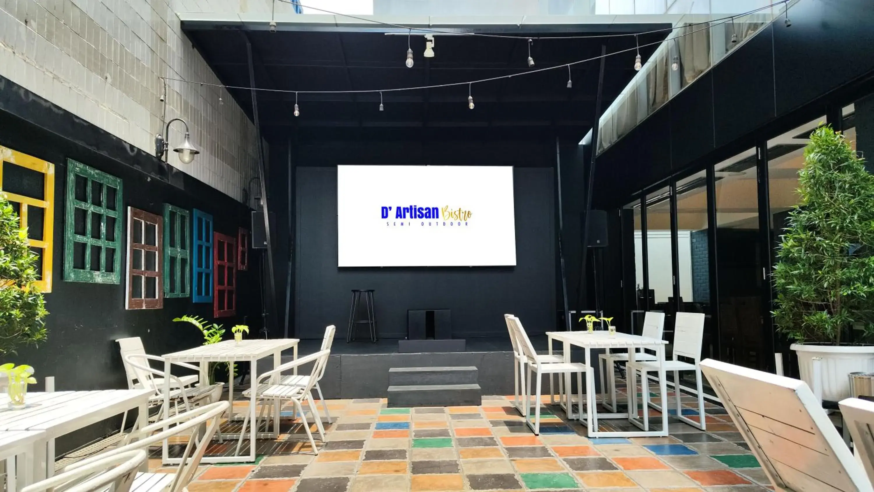 Restaurant/places to eat in 1O1 URBAN Jakarta Thamrin Restaurant/places to eat in 1O1 URBAN Jakarta Thamrin