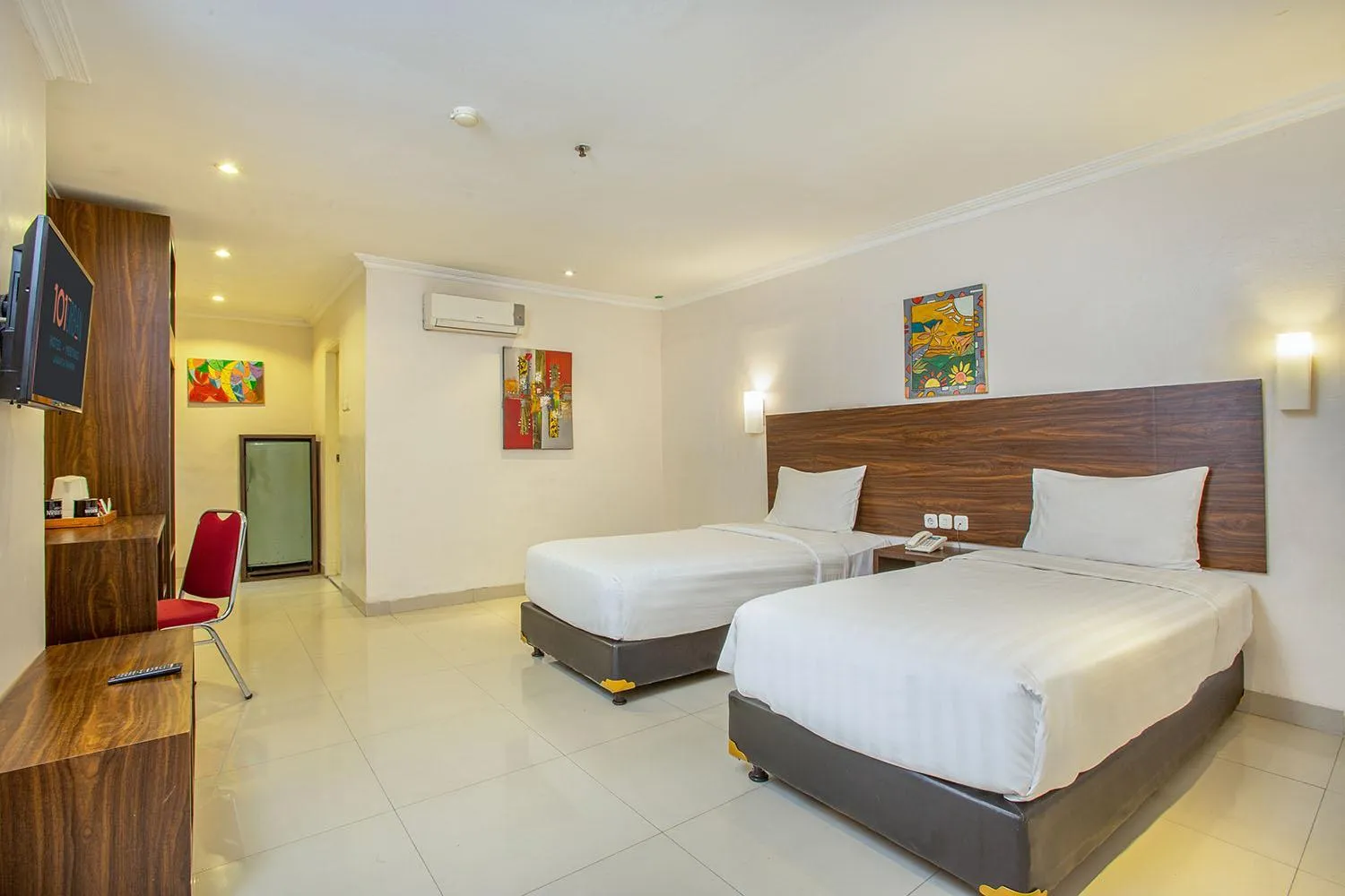 Bedroom, Bed in 1O1 URBAN Jakarta Thamrin