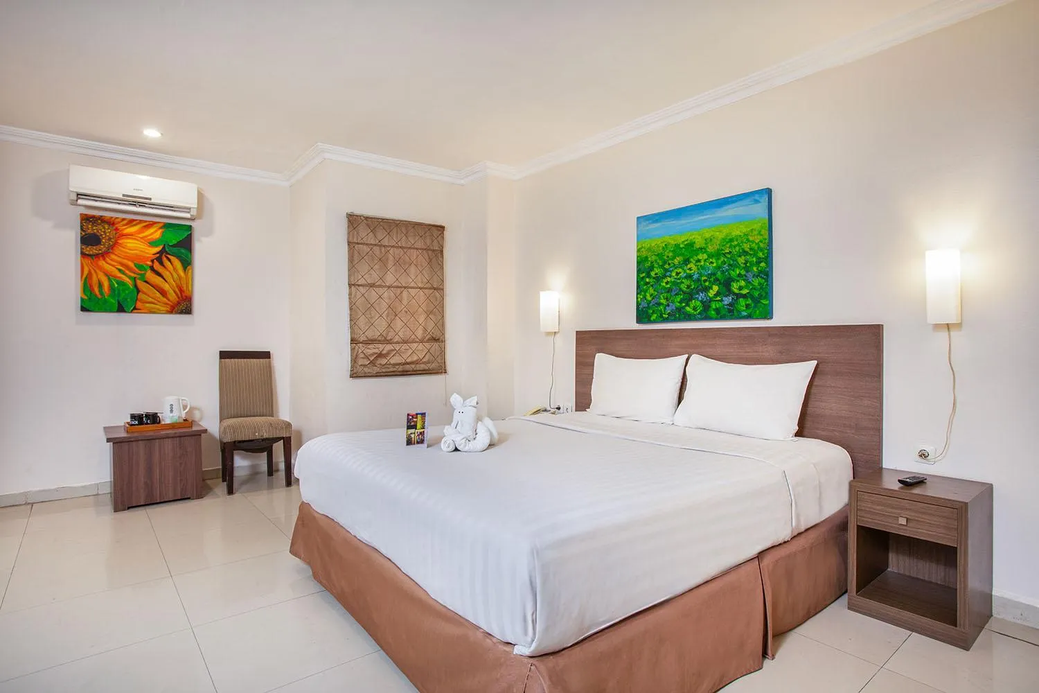 Bedroom, Bed in 1O1 URBAN Jakarta Thamrin