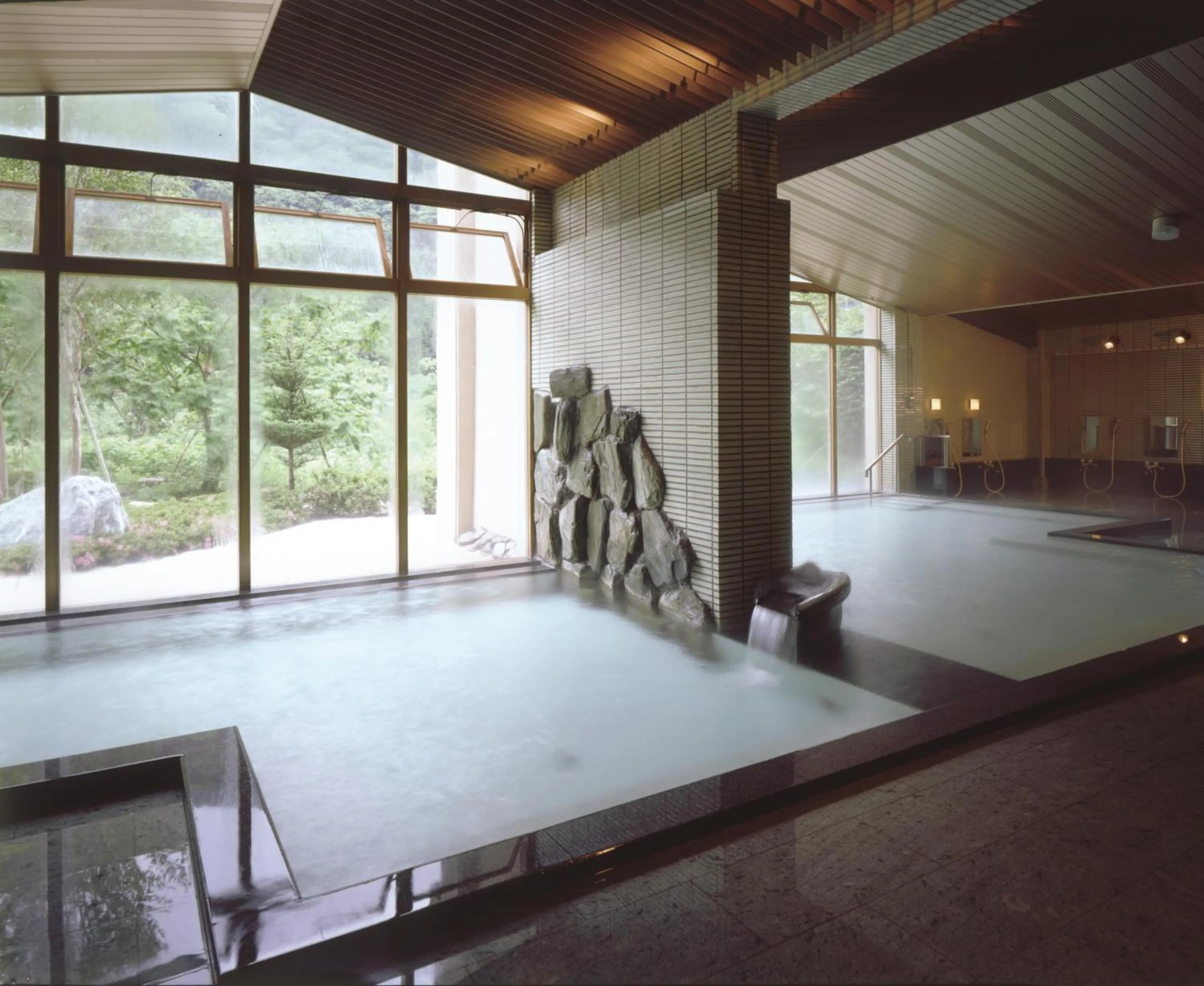 Public Bath in Hotel Yunojin