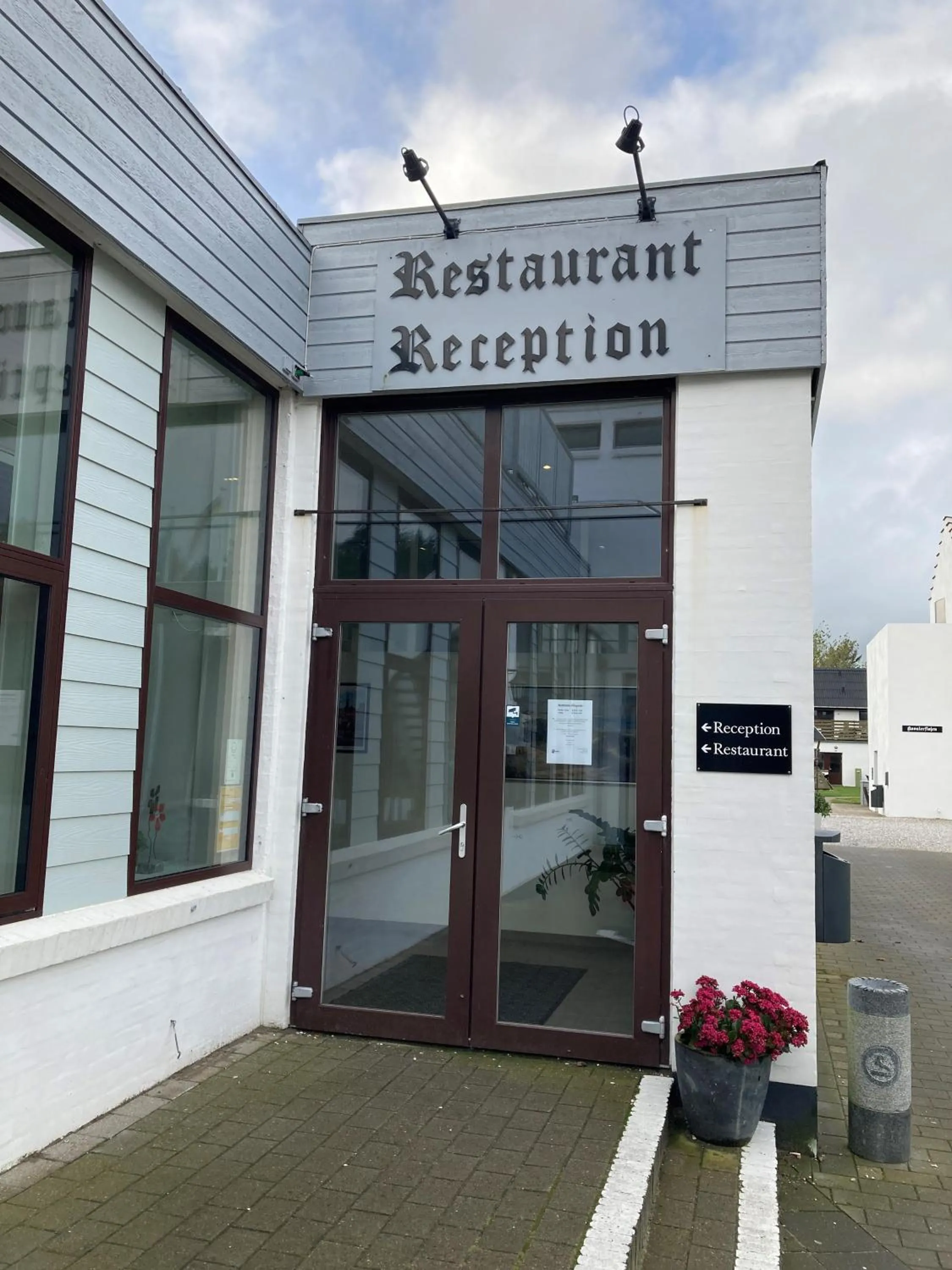 Facade/entrance in Hotel Tannishus
