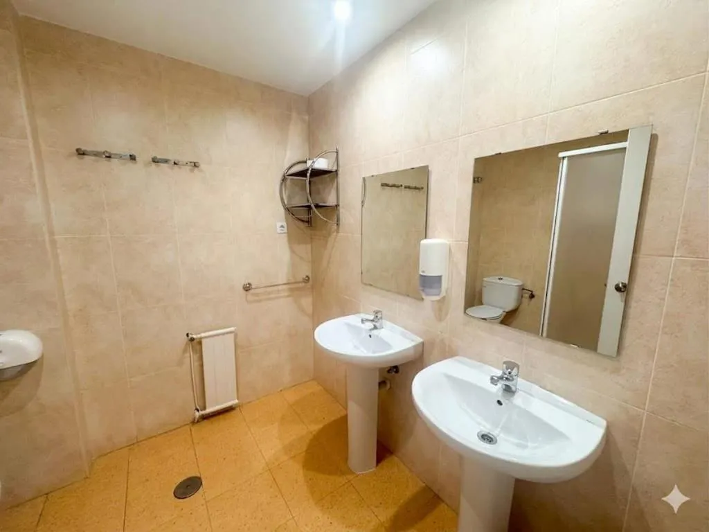 Residencia Albergue Jaca