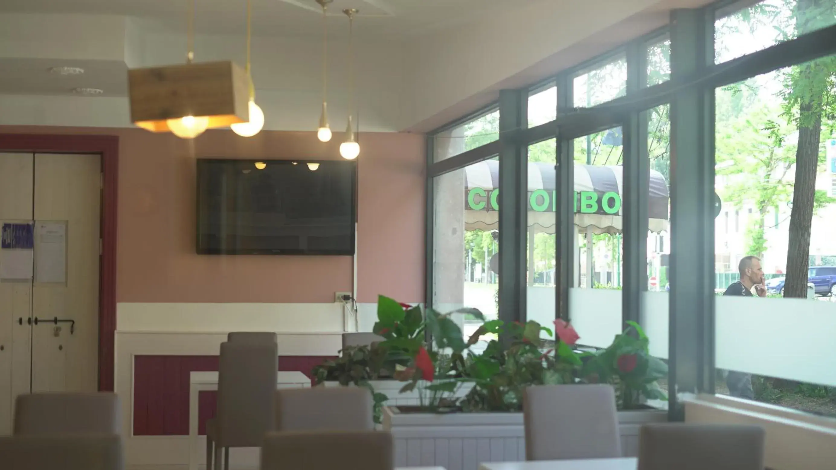 Restaurant/places to eat in Hotel Colombo Restaurant/places to eat in Hotel Colombo