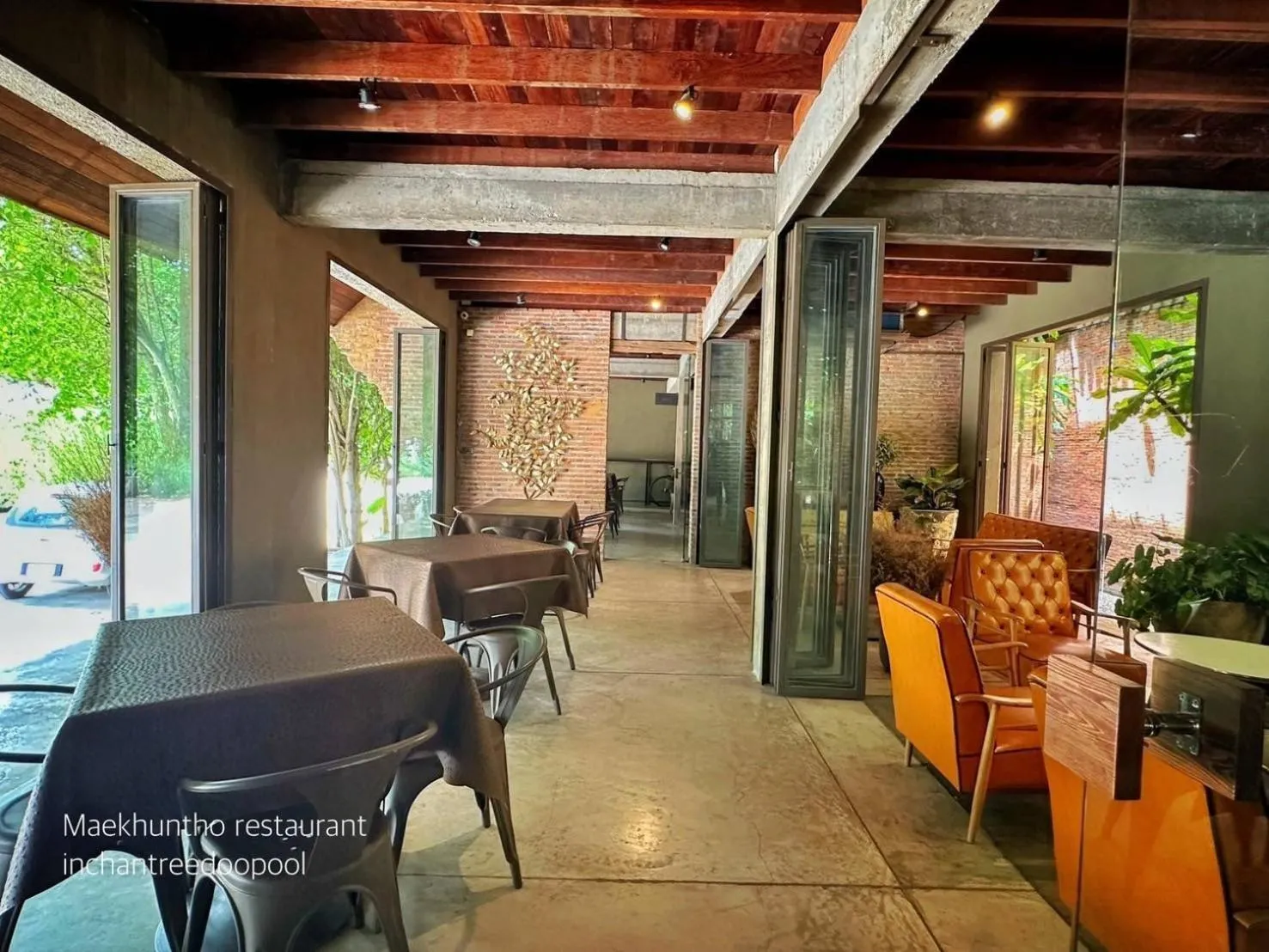 Restaurant/places to eat in Inchantreedoopool