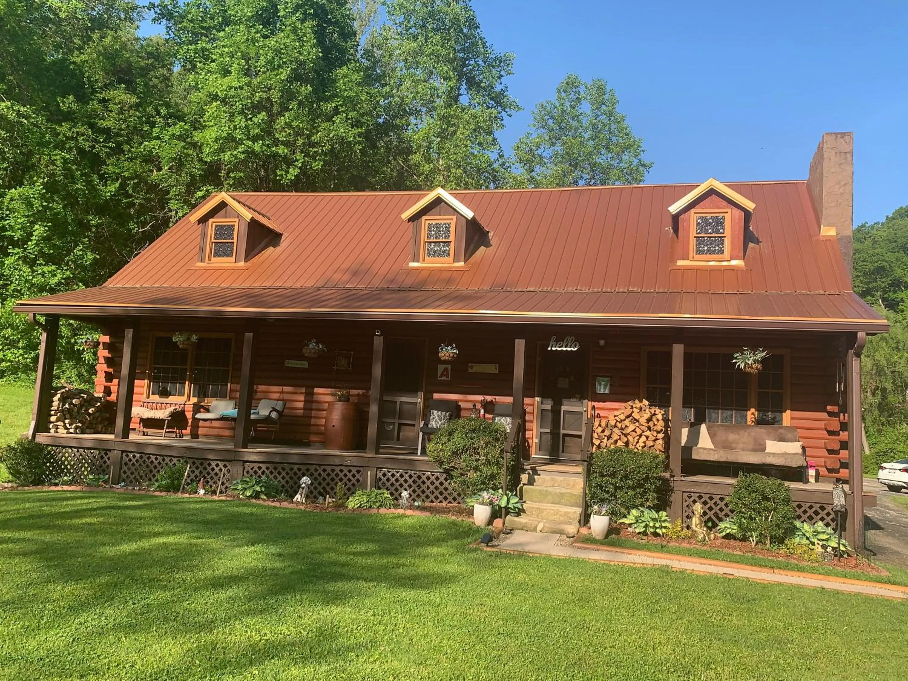 Property building in Log Cabin in the Field