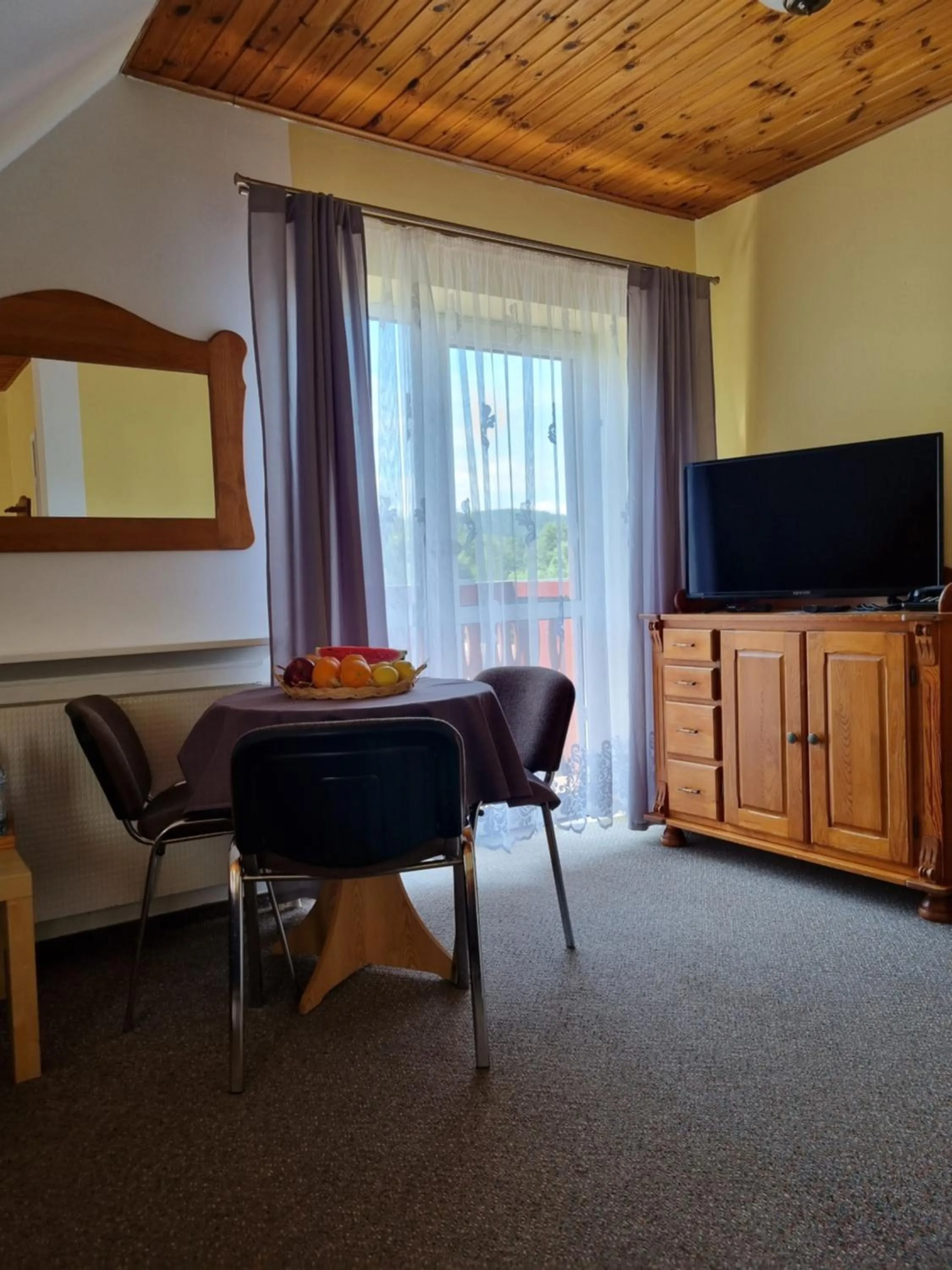 TV and multimedia in Hotel Karkonosze