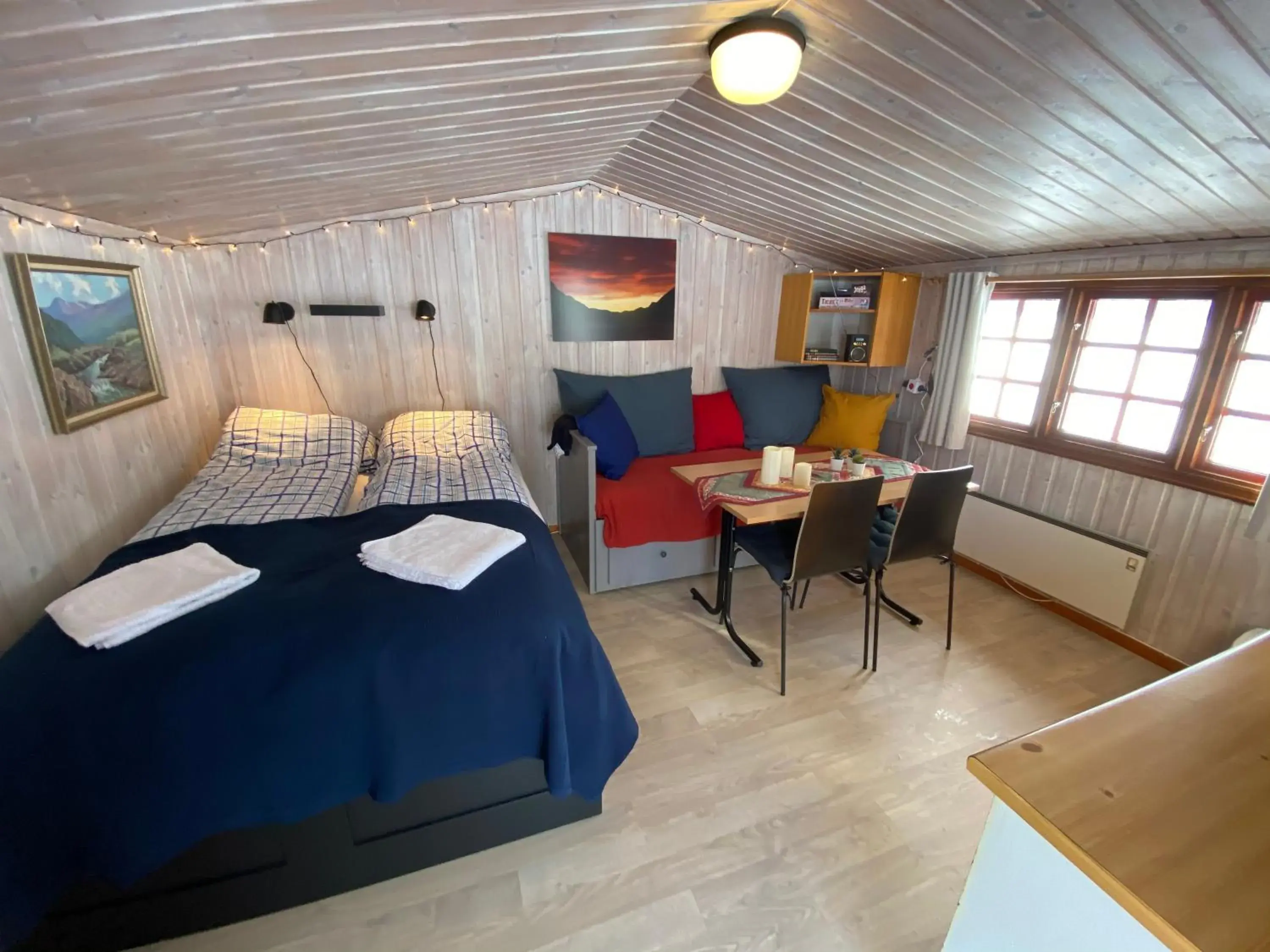 Cottage with Shared Bathroom - single occupancy in Sandviken Camping Cottage with Shared Bathroom - single occupancy in Sandviken Camping