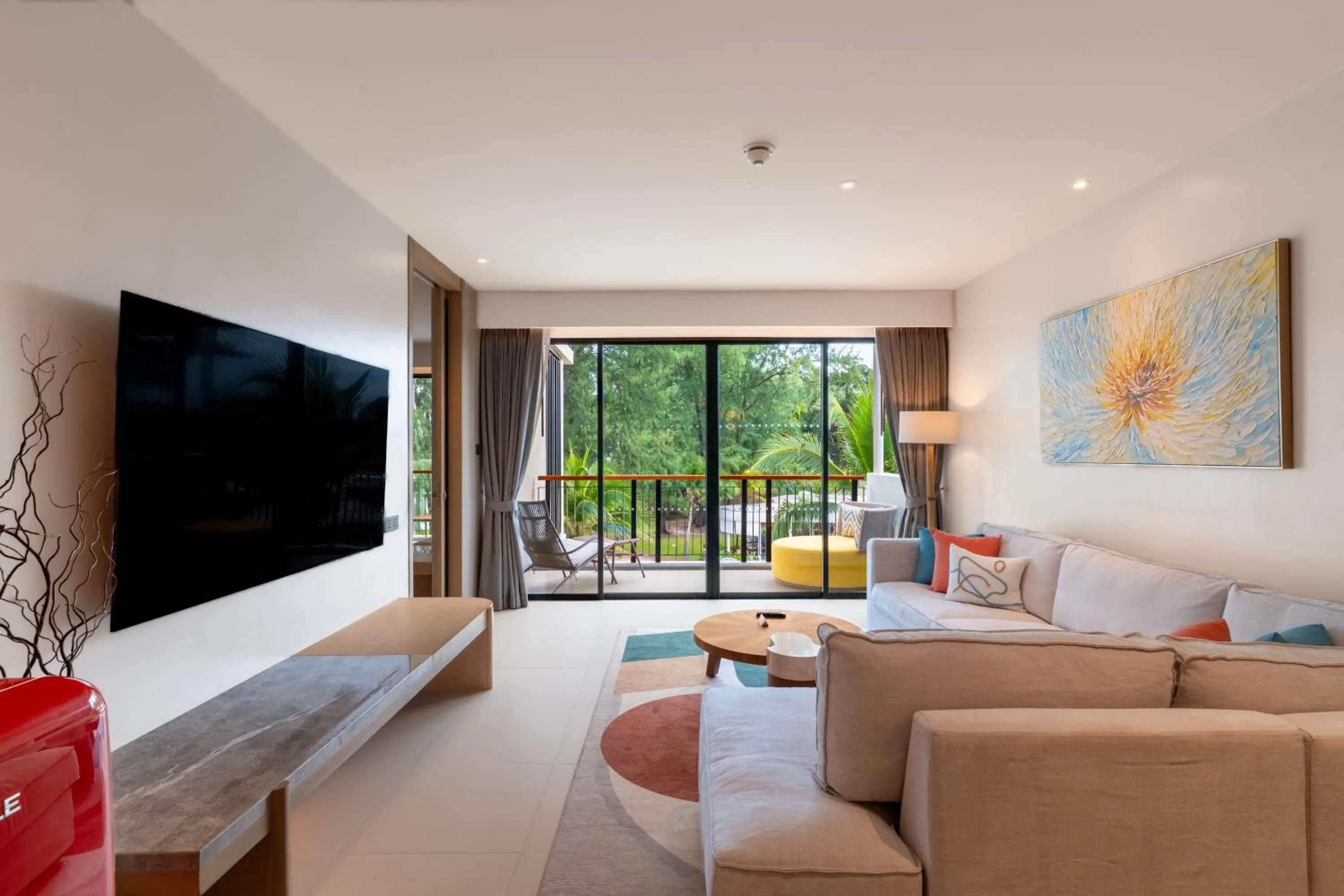 Property building in Le Meridien Phuket Mai Khao Beach Resort