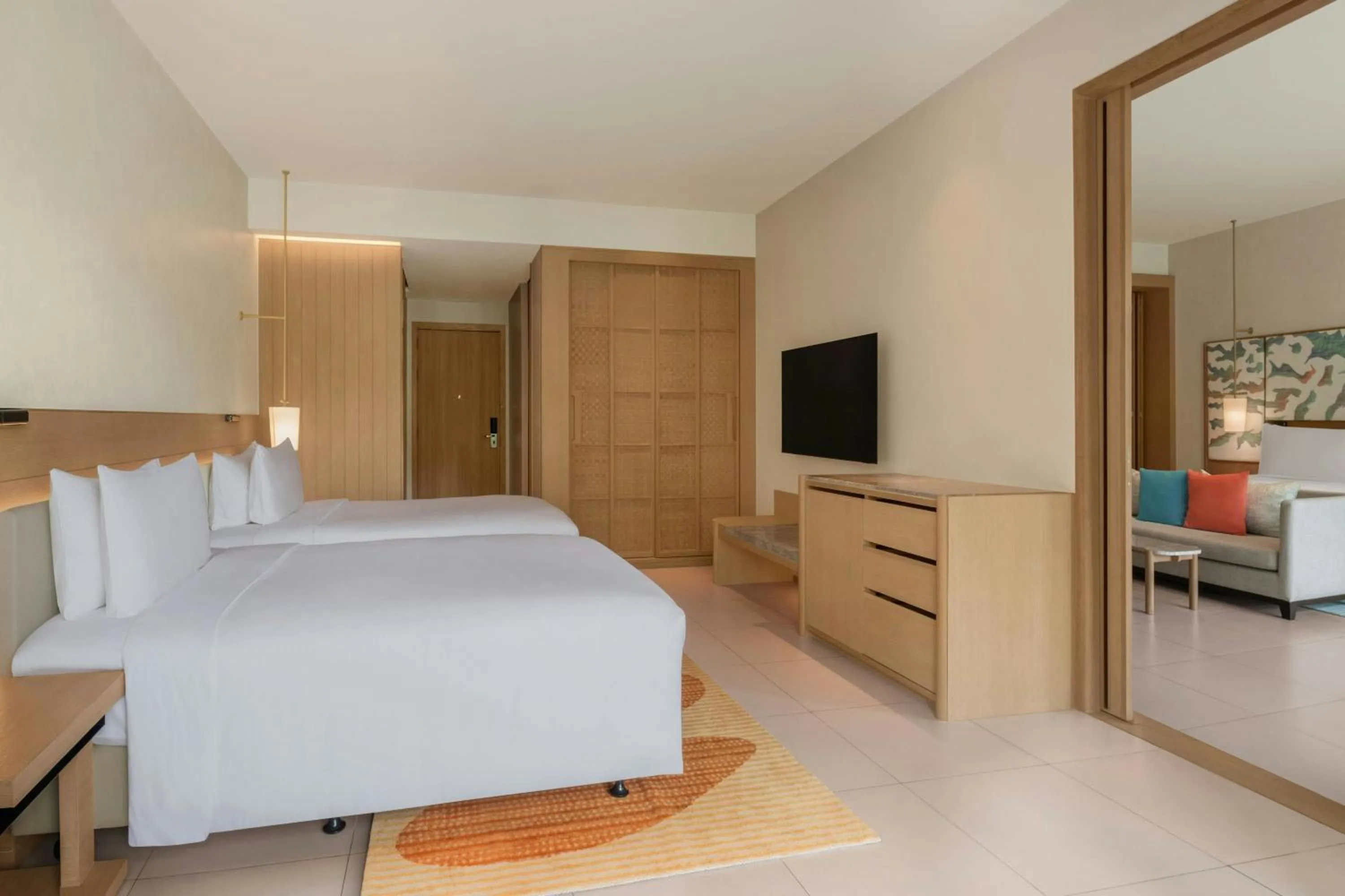 Swimming pool, Bed in Le Meridien Phuket Mai Khao Beach Resort