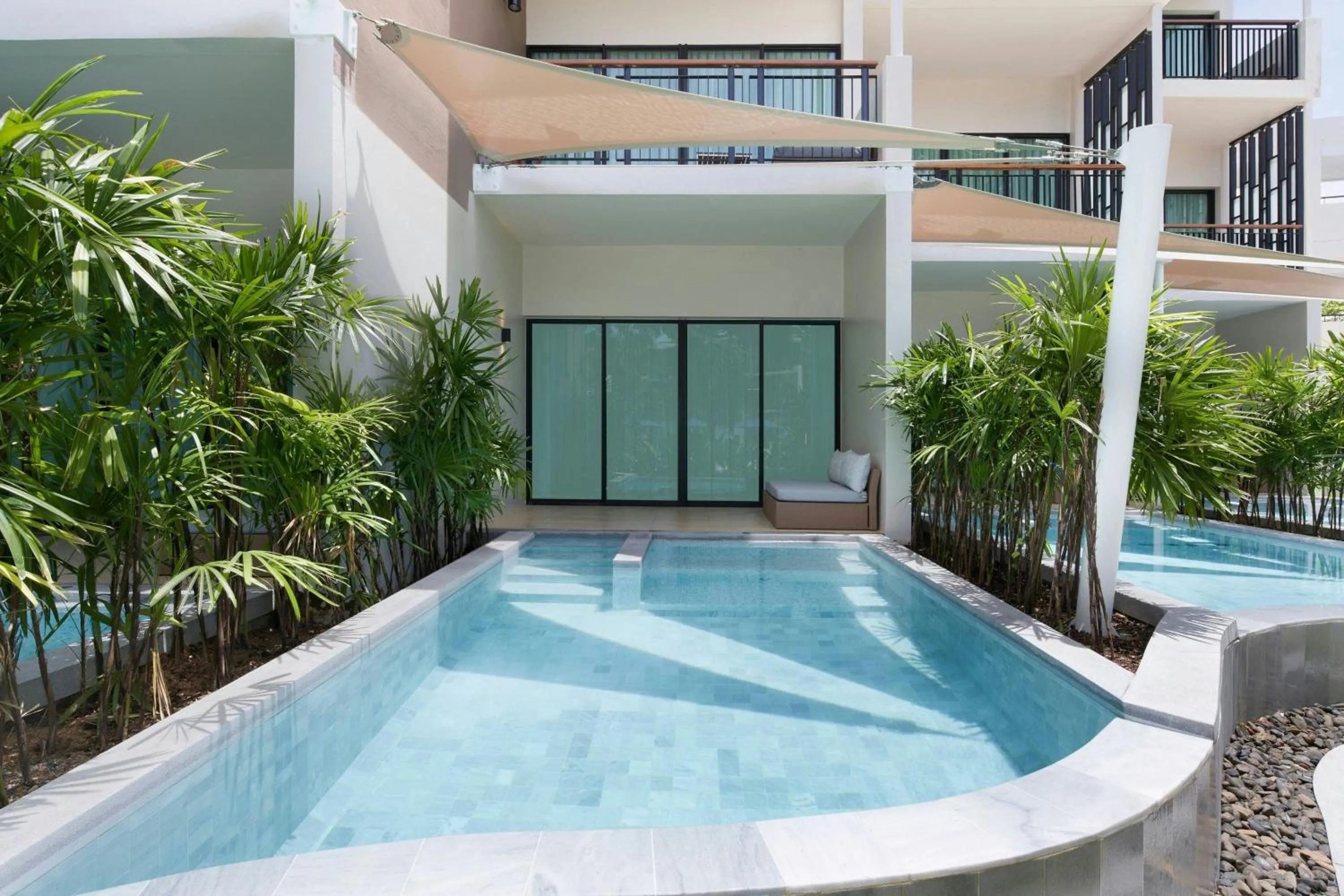 Swimming pool in Le Meridien Phuket Mai Khao Beach Resort