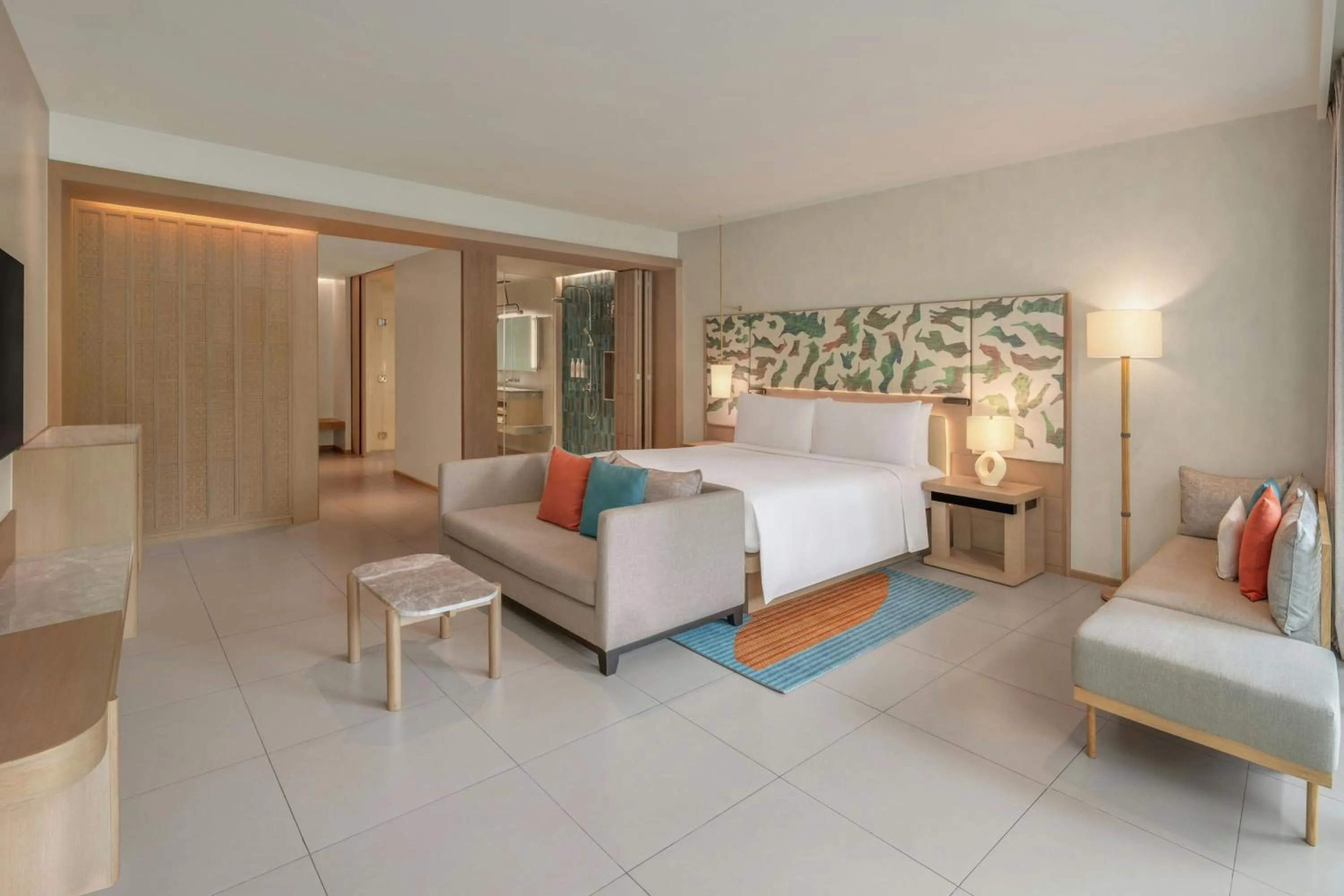 Swimming pool, Bed in Le Meridien Phuket Mai Khao Beach Resort