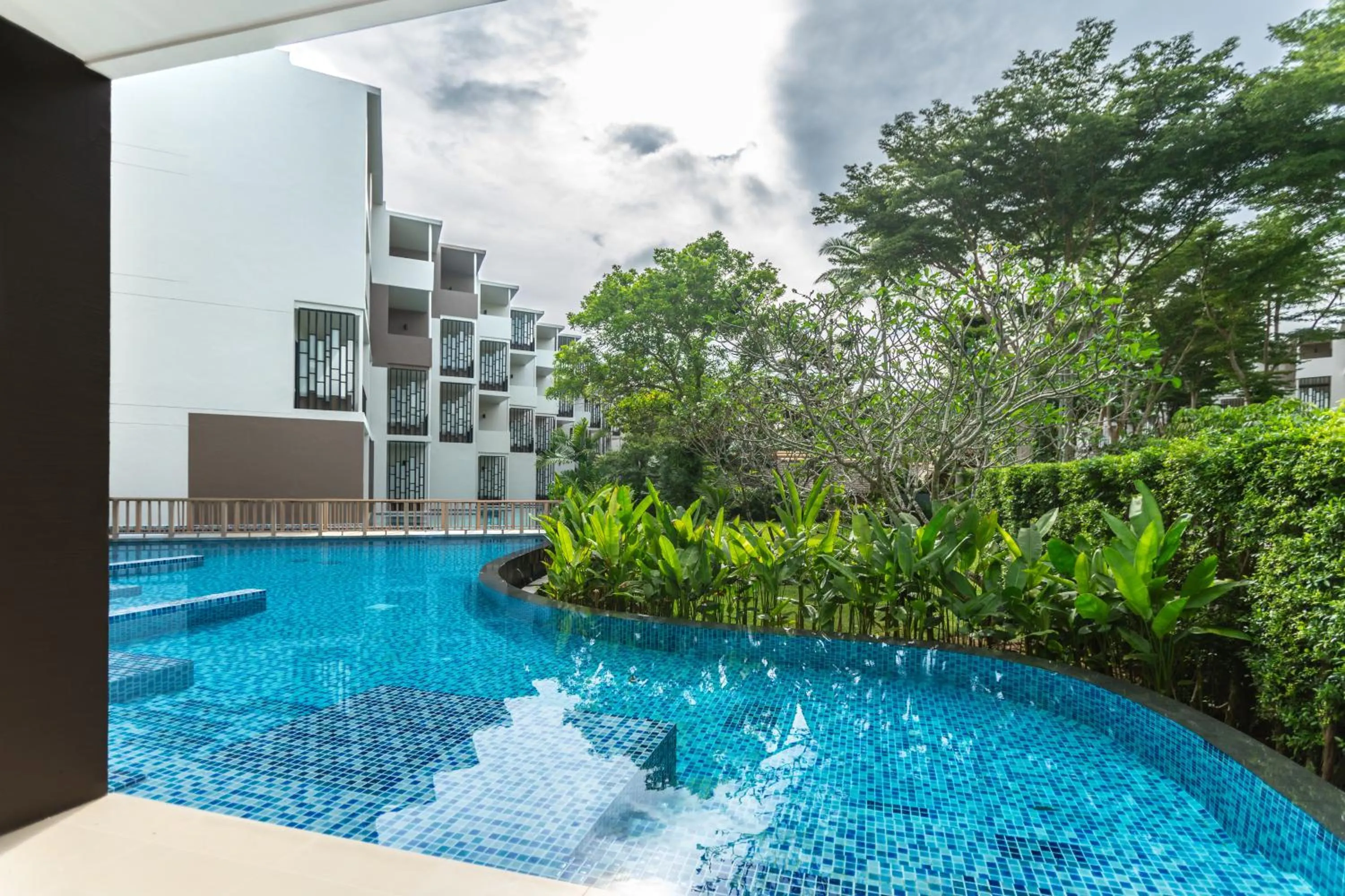 Day in Le Meridien Phuket Mai Khao Beach Resort