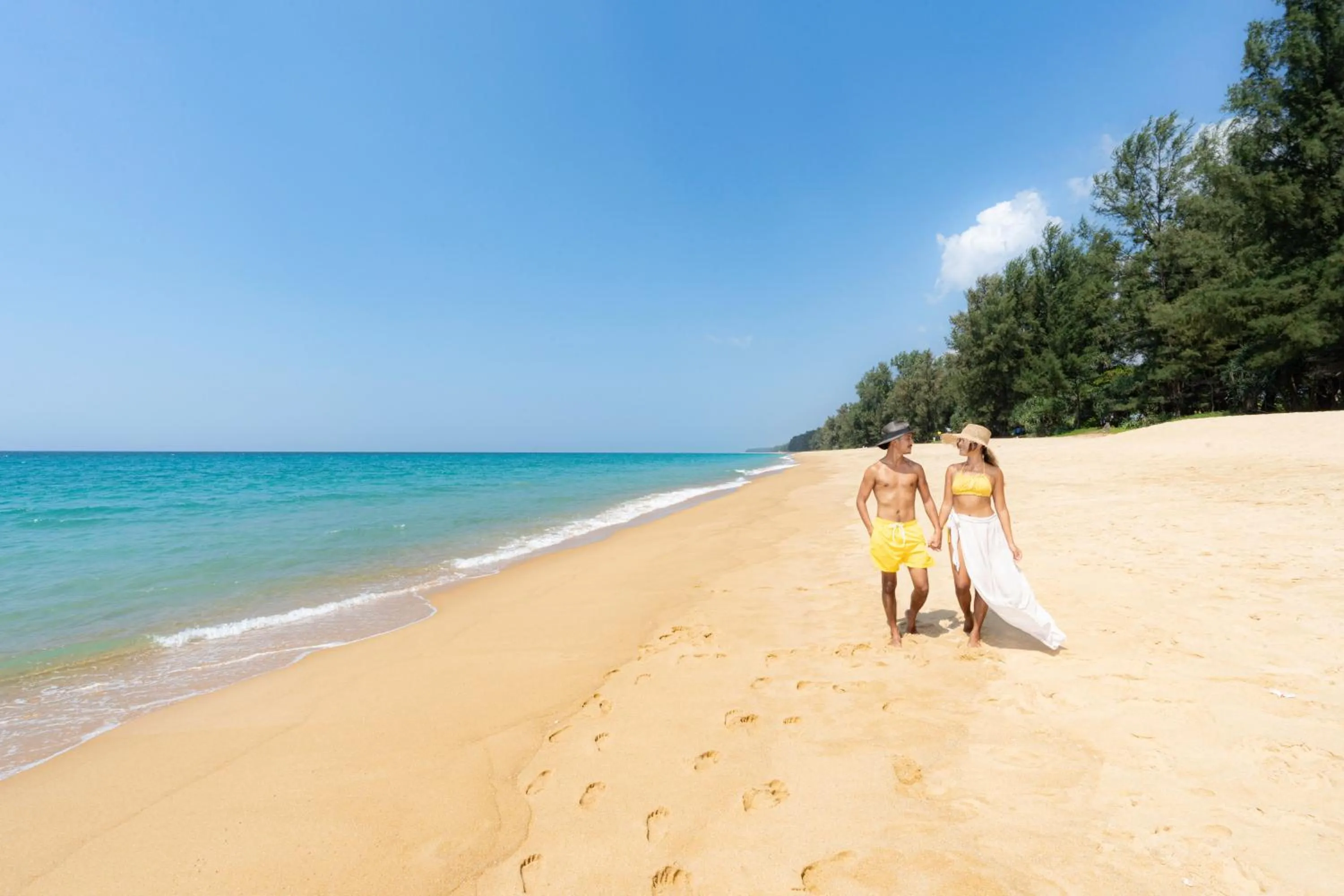 Day in Le Meridien Phuket Mai Khao Beach Resort