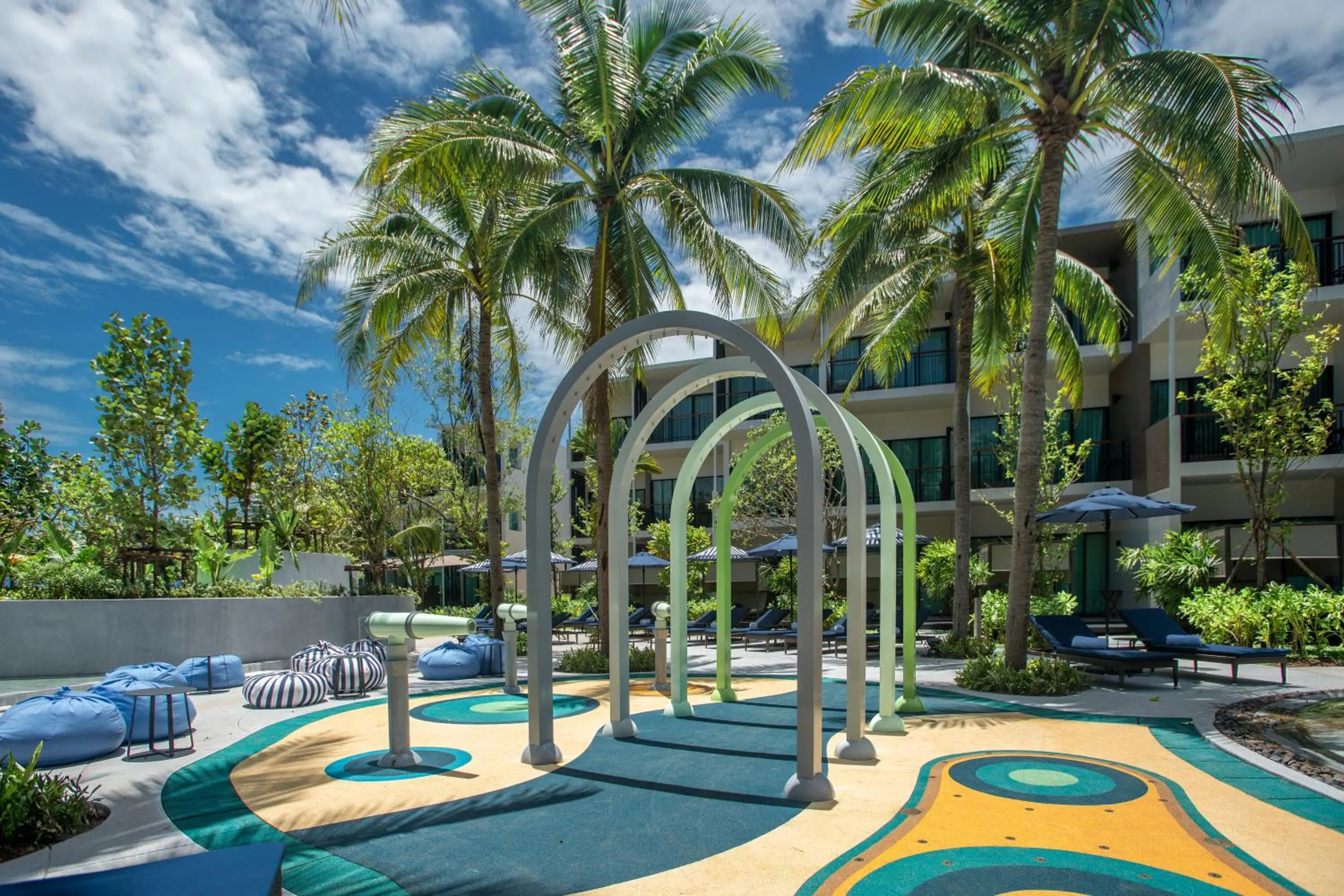 Day in Le Meridien Phuket Mai Khao Beach Resort