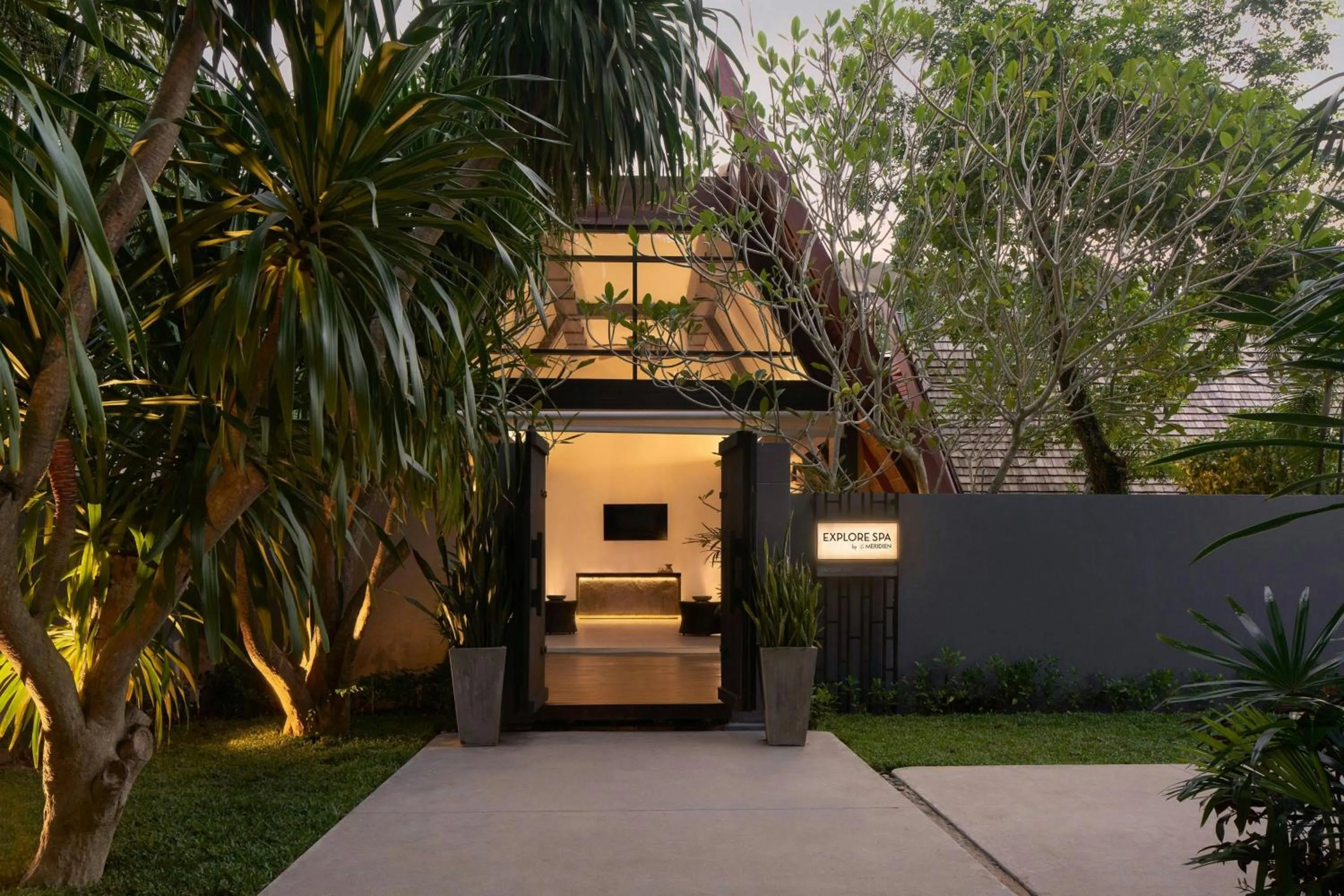 Spa and wellness centre/facilities in Le Meridien Phuket Mai Khao Beach Resort