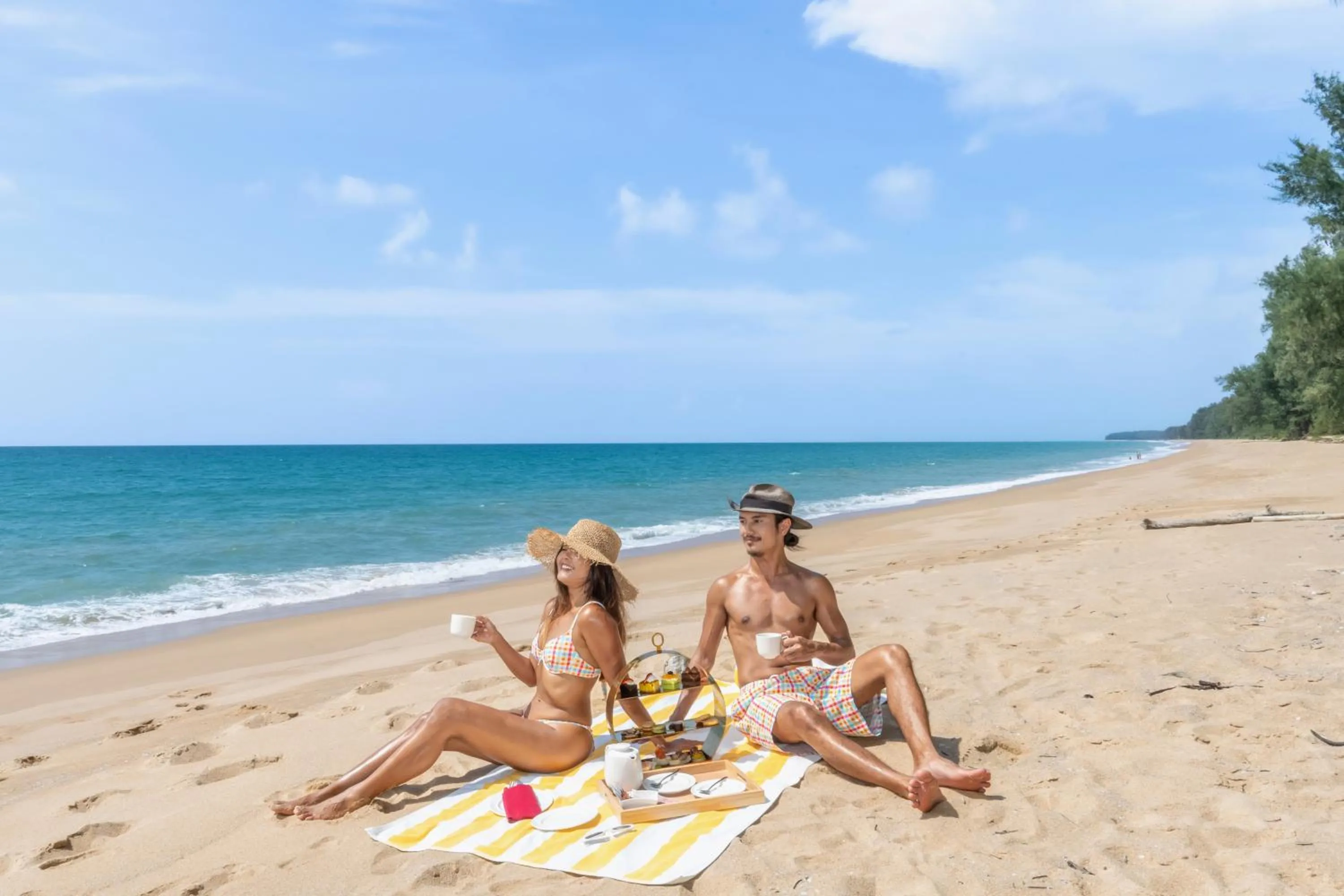 Day in Le Meridien Phuket Mai Khao Beach Resort